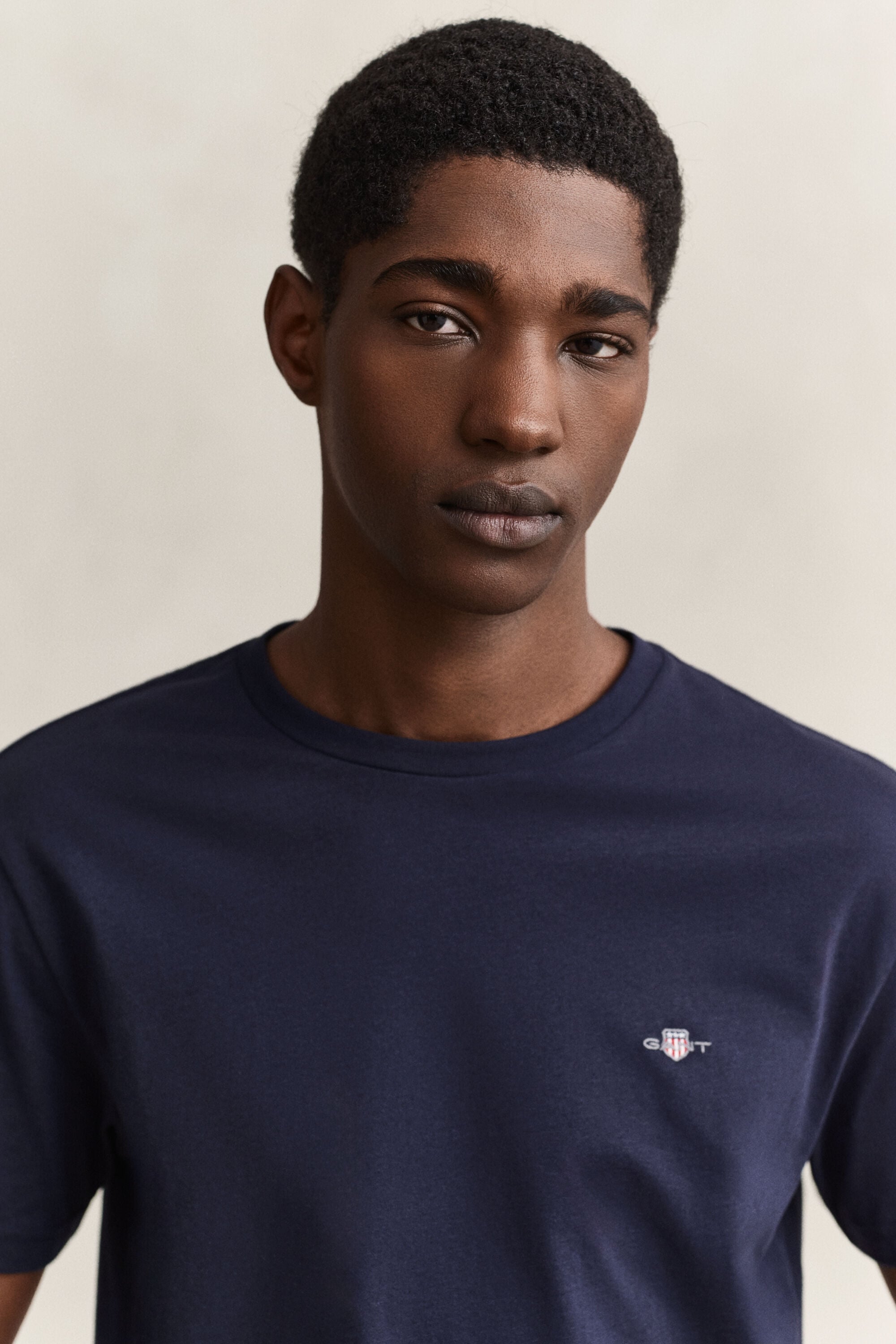 T-shirt regular avec écusson