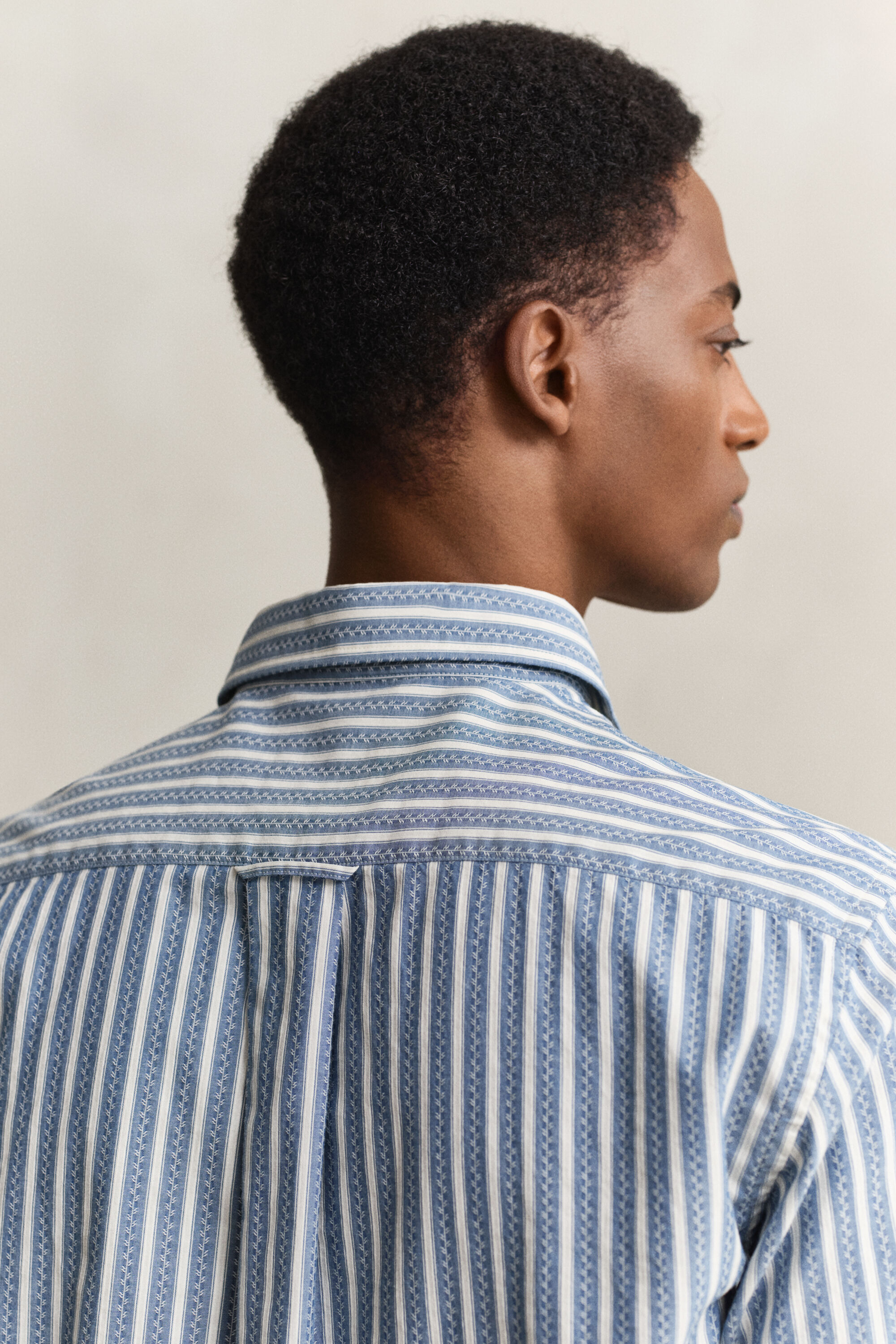 Chemise coupe regular à rayures dobby