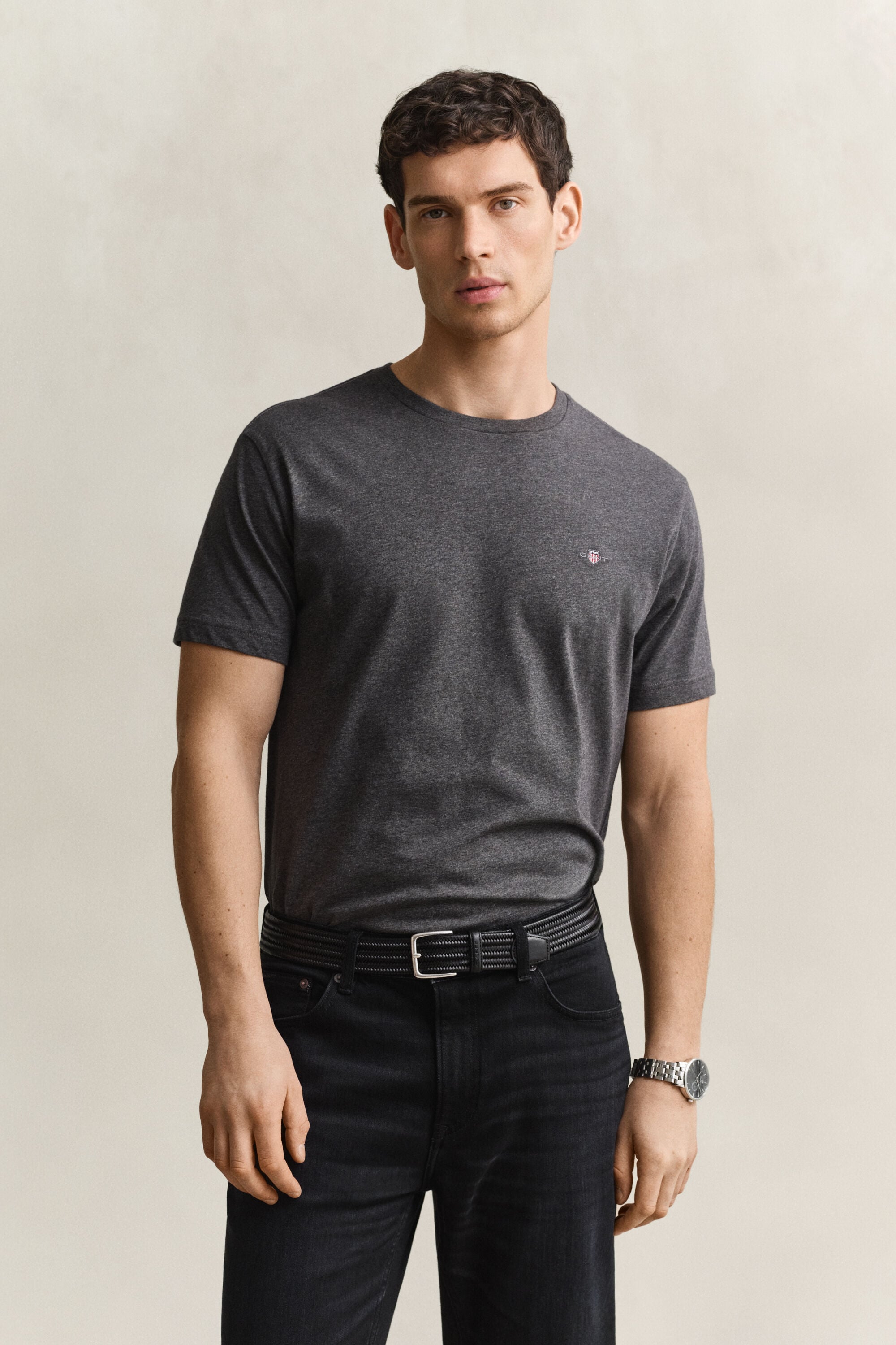 T-shirt coupe regular avec écusson