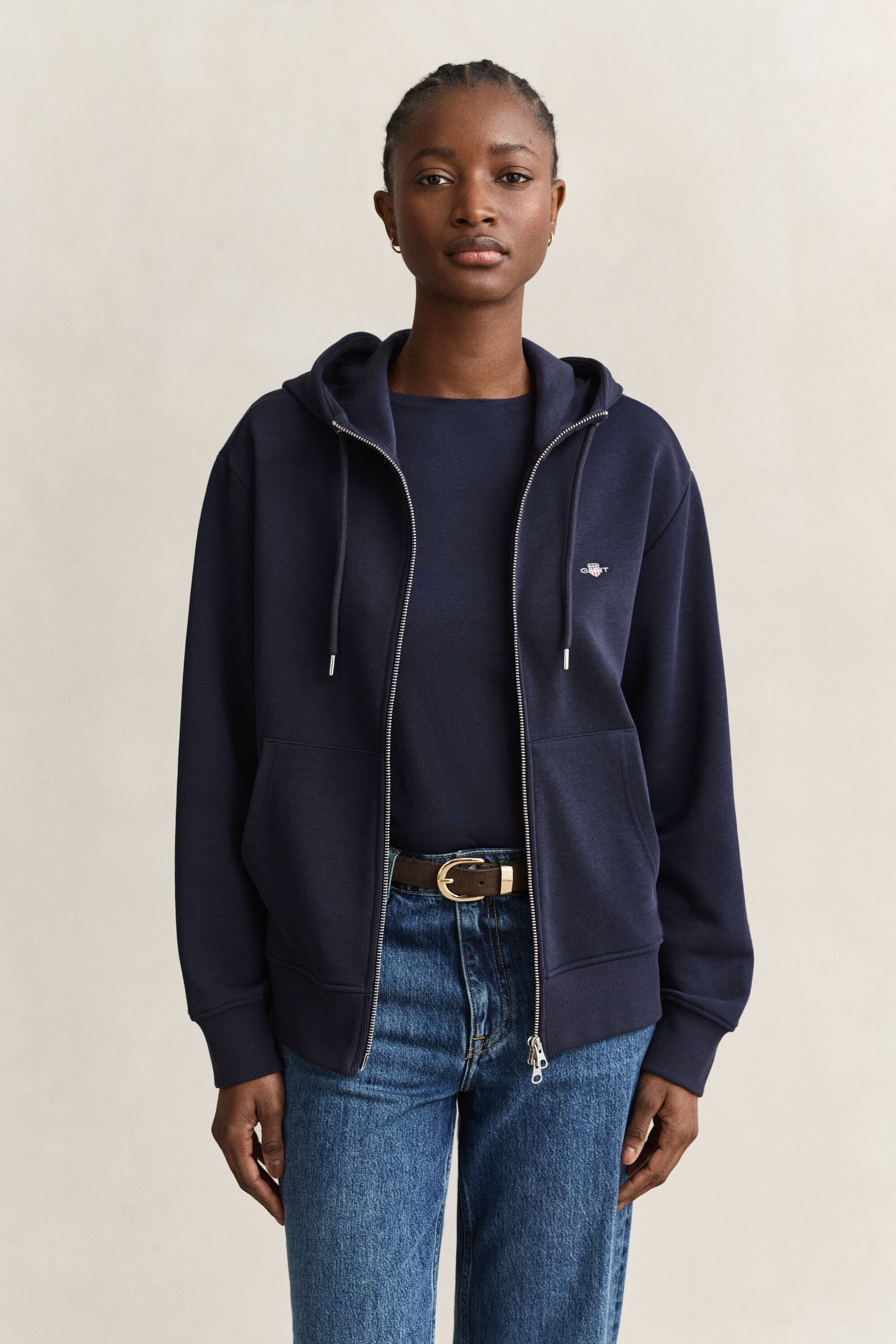 Sweat à capuche zippé avec écusson