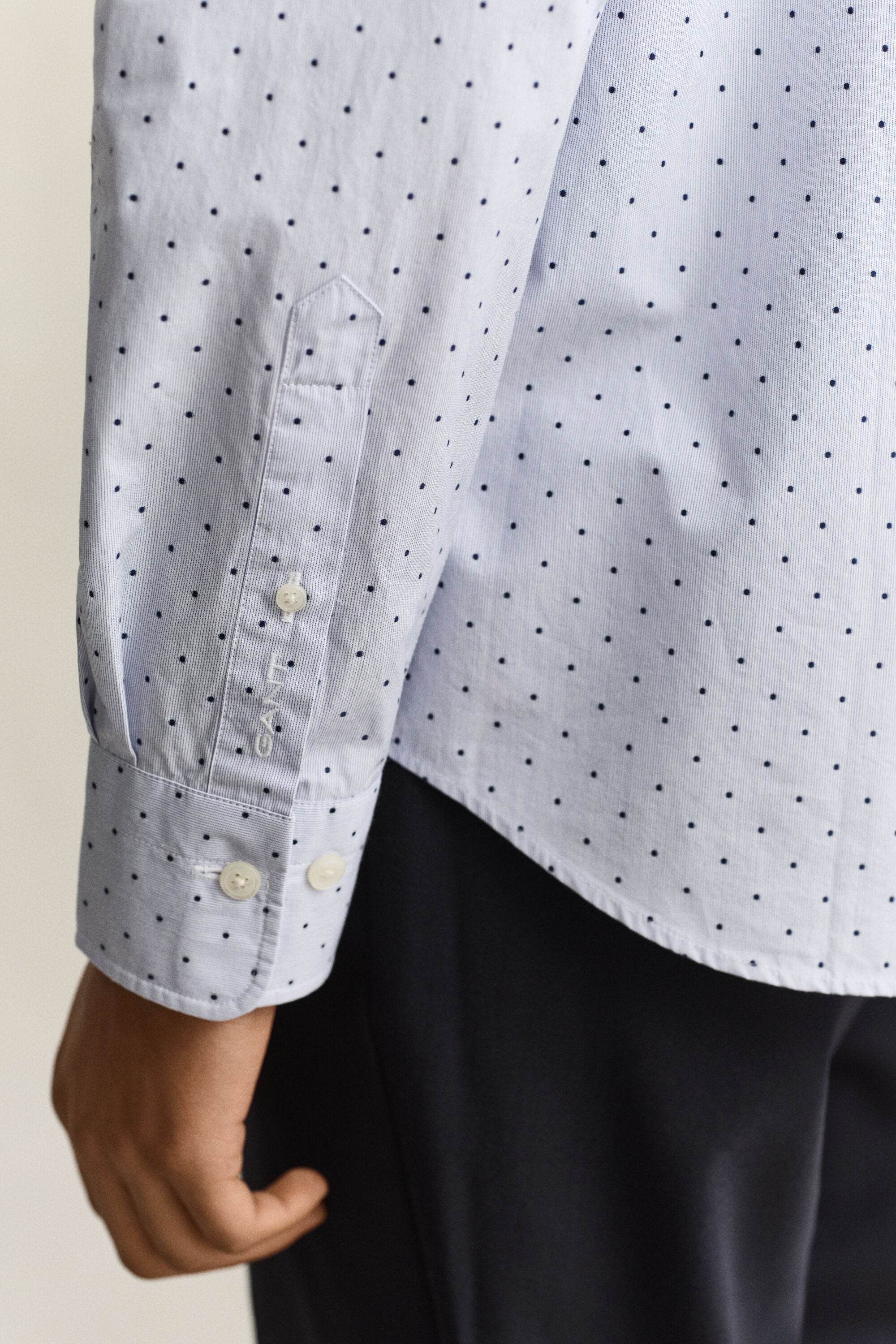 Chemise en fil coupé