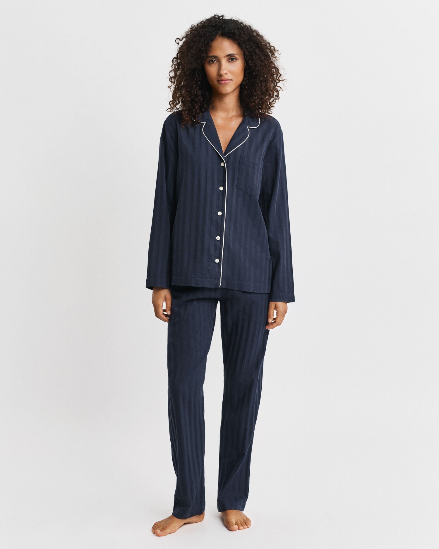 Coffret cadeau pyjama en satin à rayures