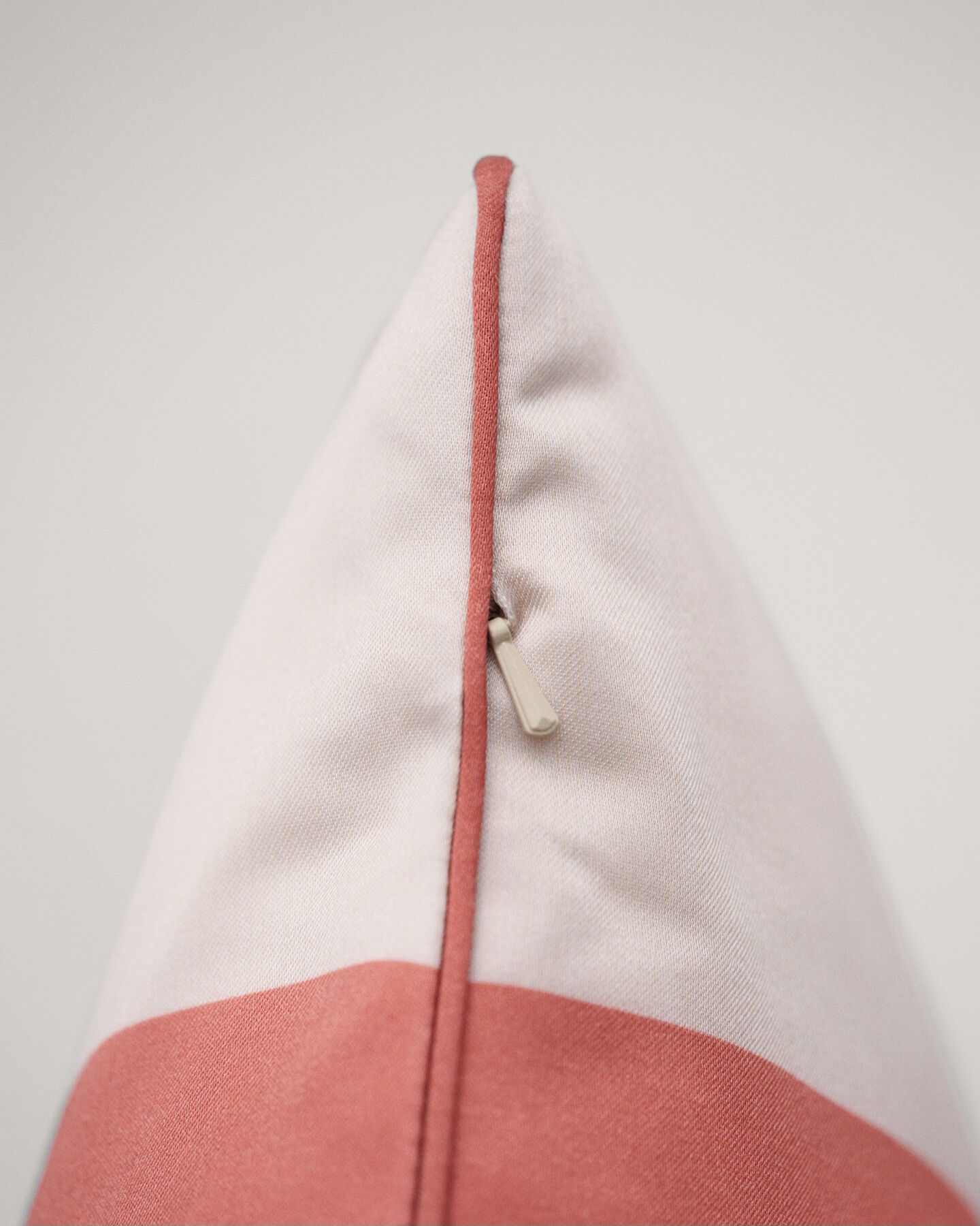 Housse de coussin Bold Stripe