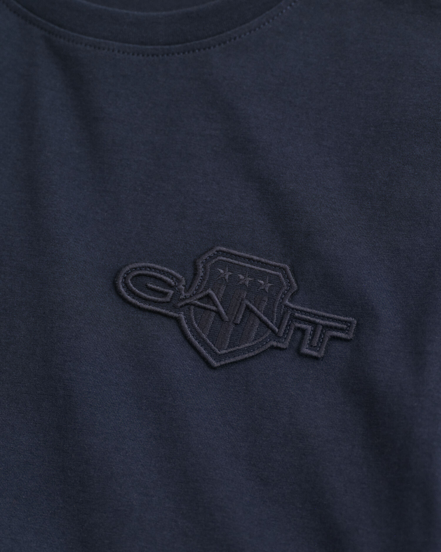 T-shirt ton sur ton Archive Shield Ado