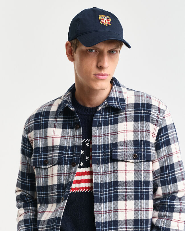 Casquette délavée avec écusson