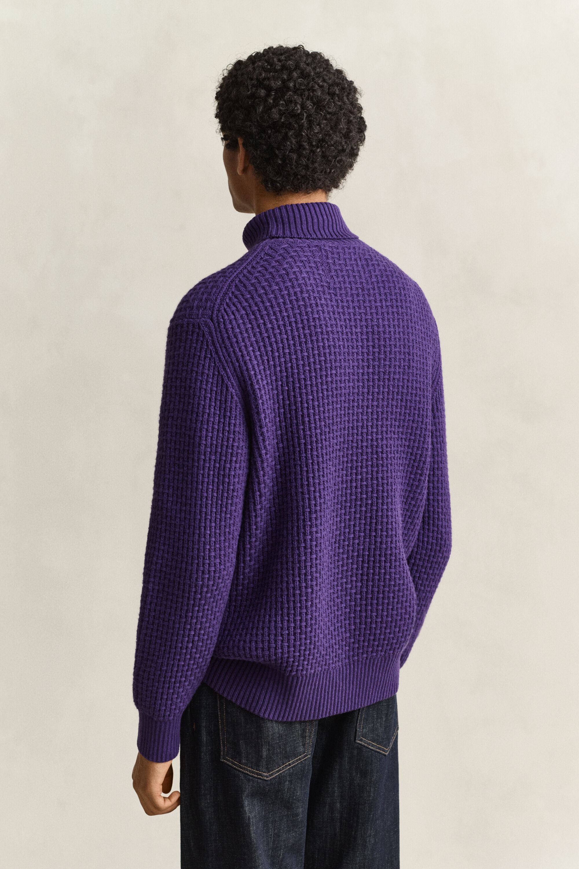 Pull texturé à col roulé en coton et laine