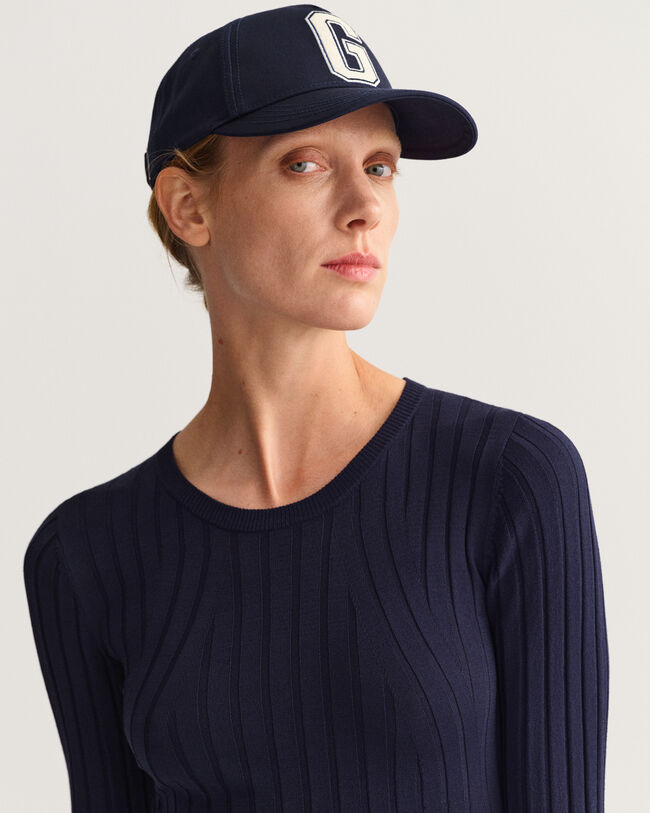 Robe ras du cou côtelée