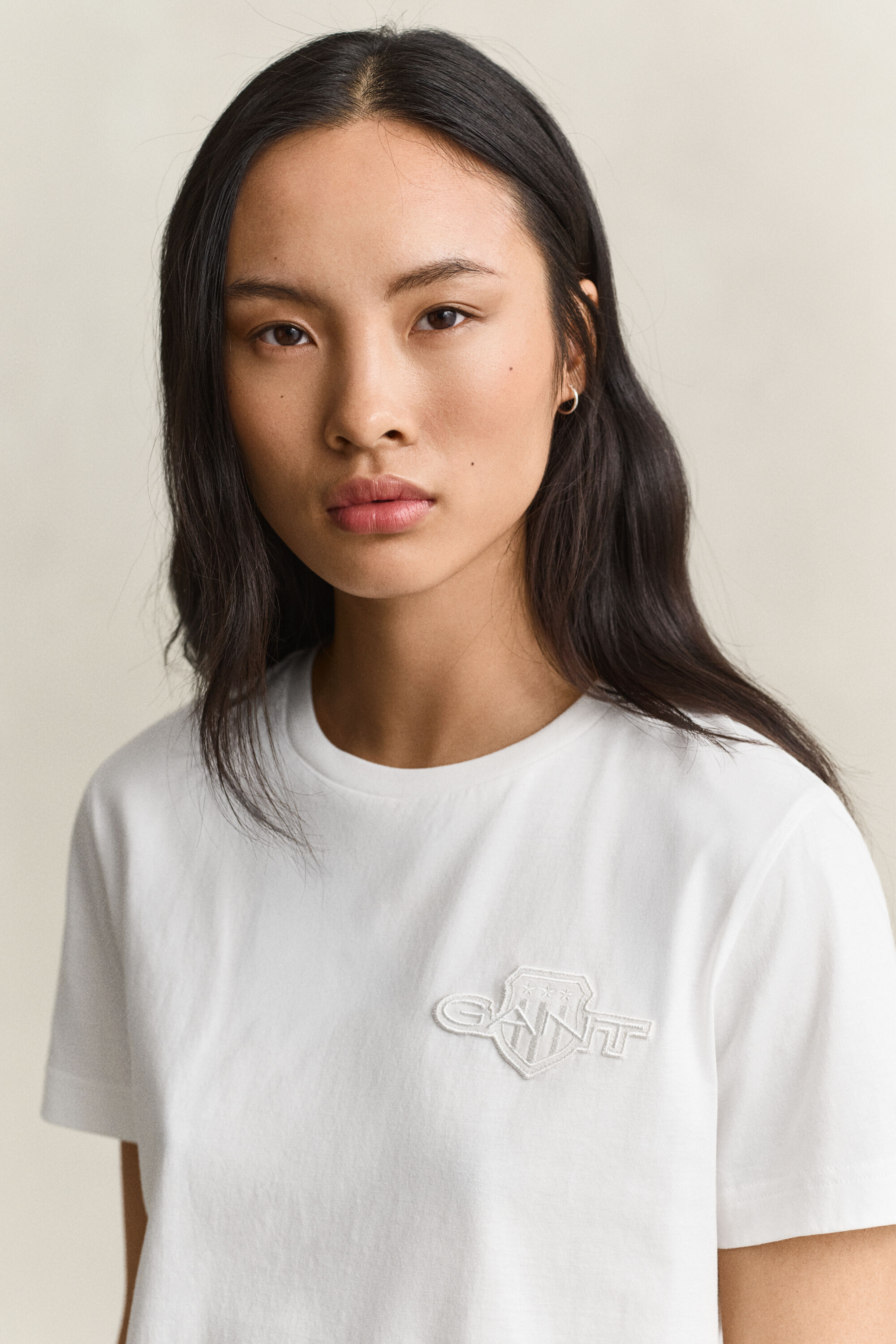 T-shirt avec écusson ton sur ton