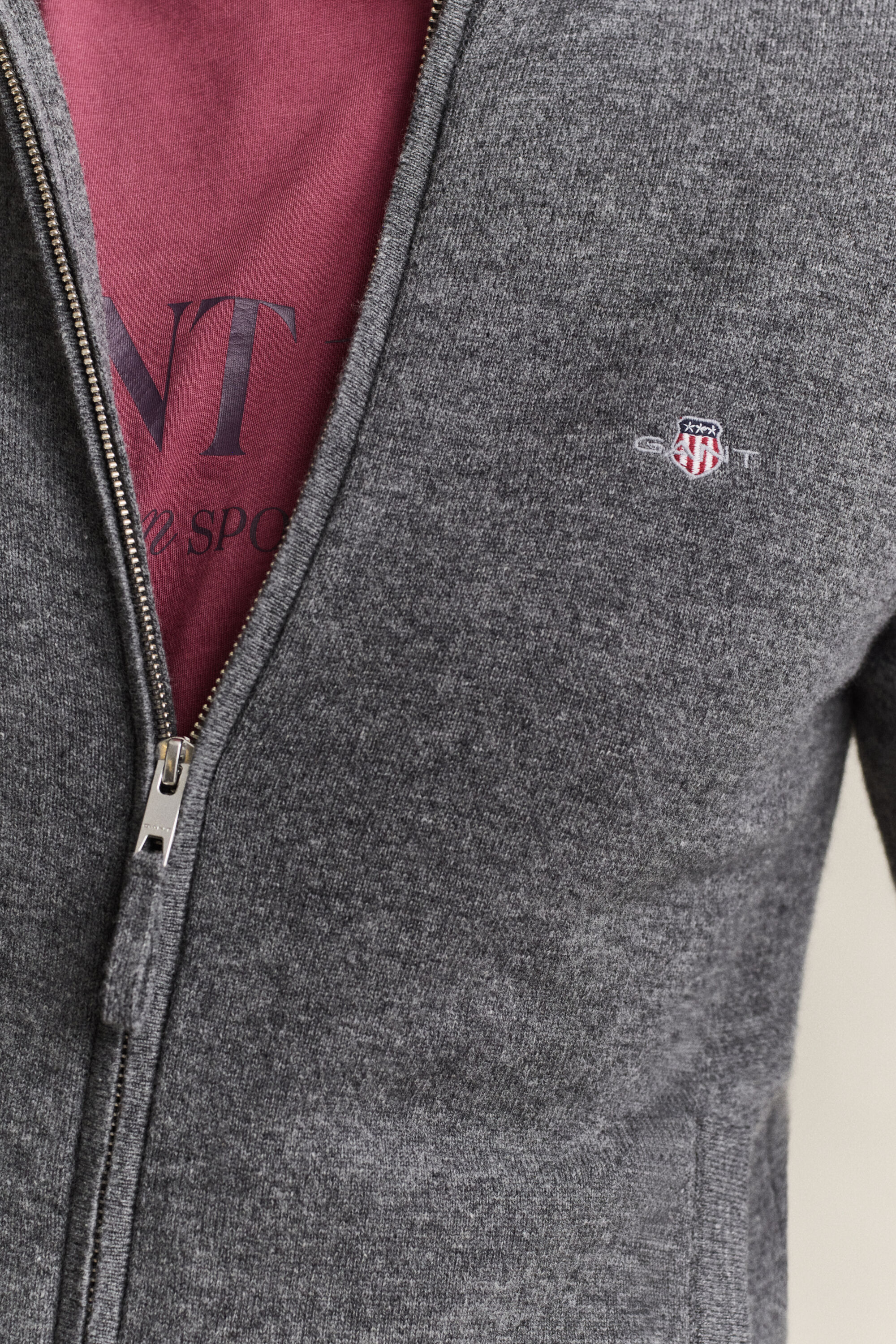 Cardigan zippé en laine d’agneau