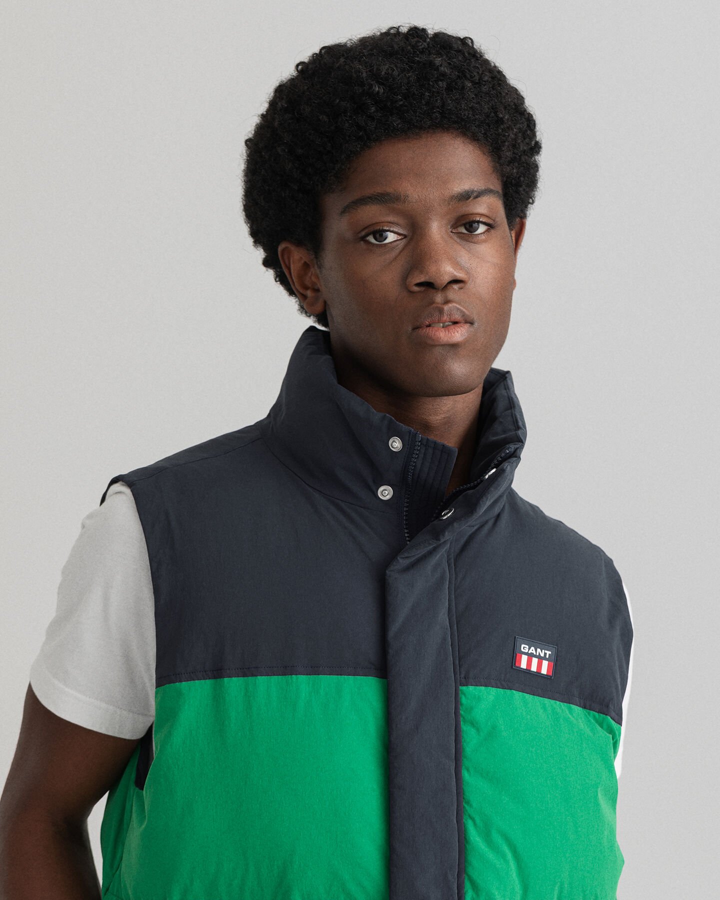 Doudoune sans manches rembourr&eacute;e en colour-block