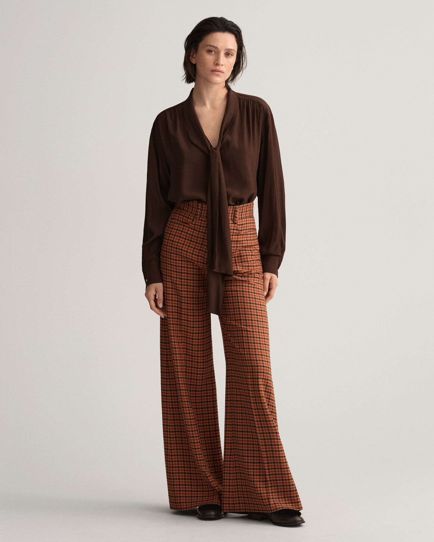 Chemisier &agrave; n&oelig;ud lavalli&egrave;re