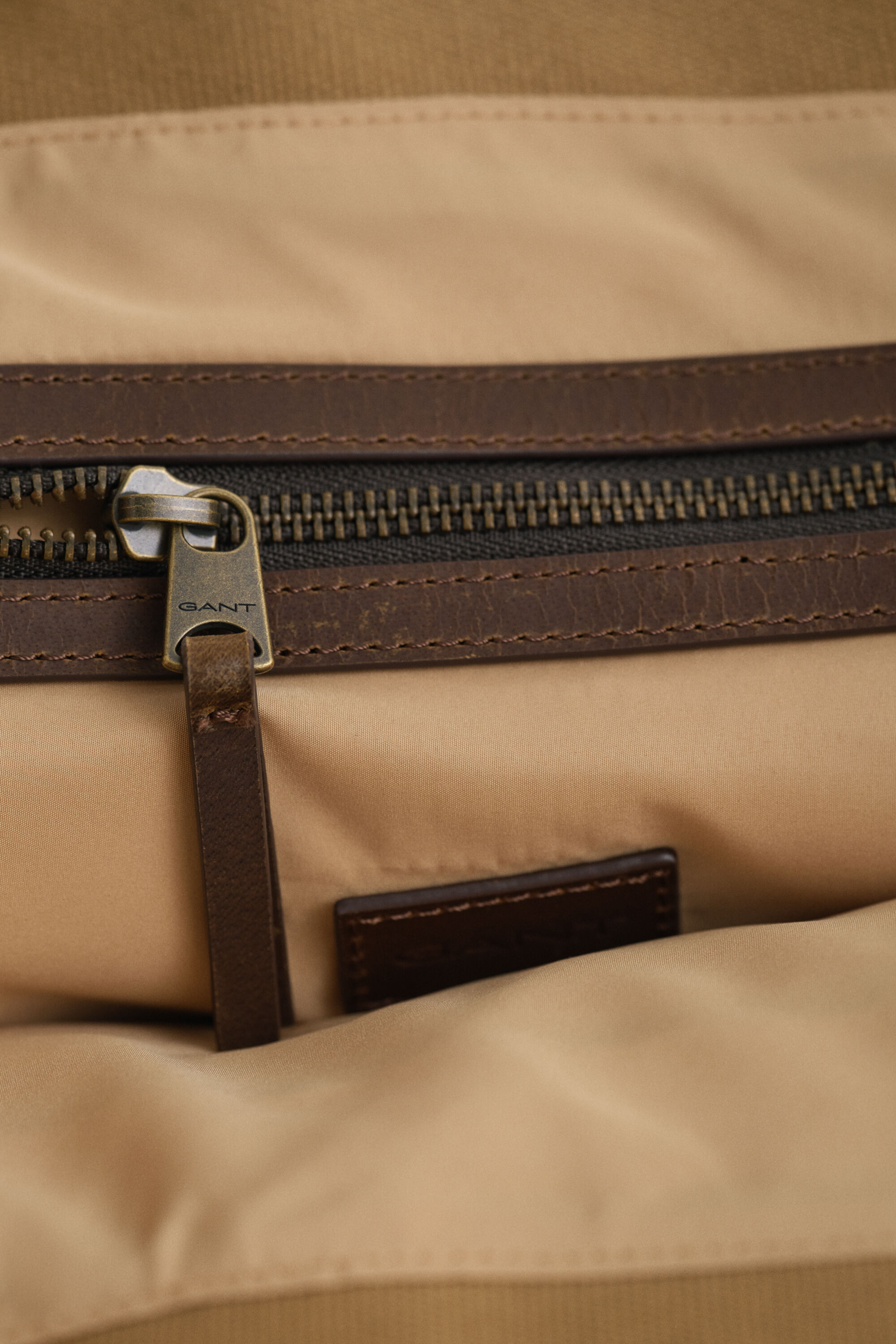 Sac fourre-tout moderne