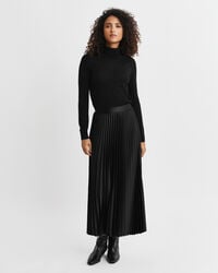 Jupe plissée en satin