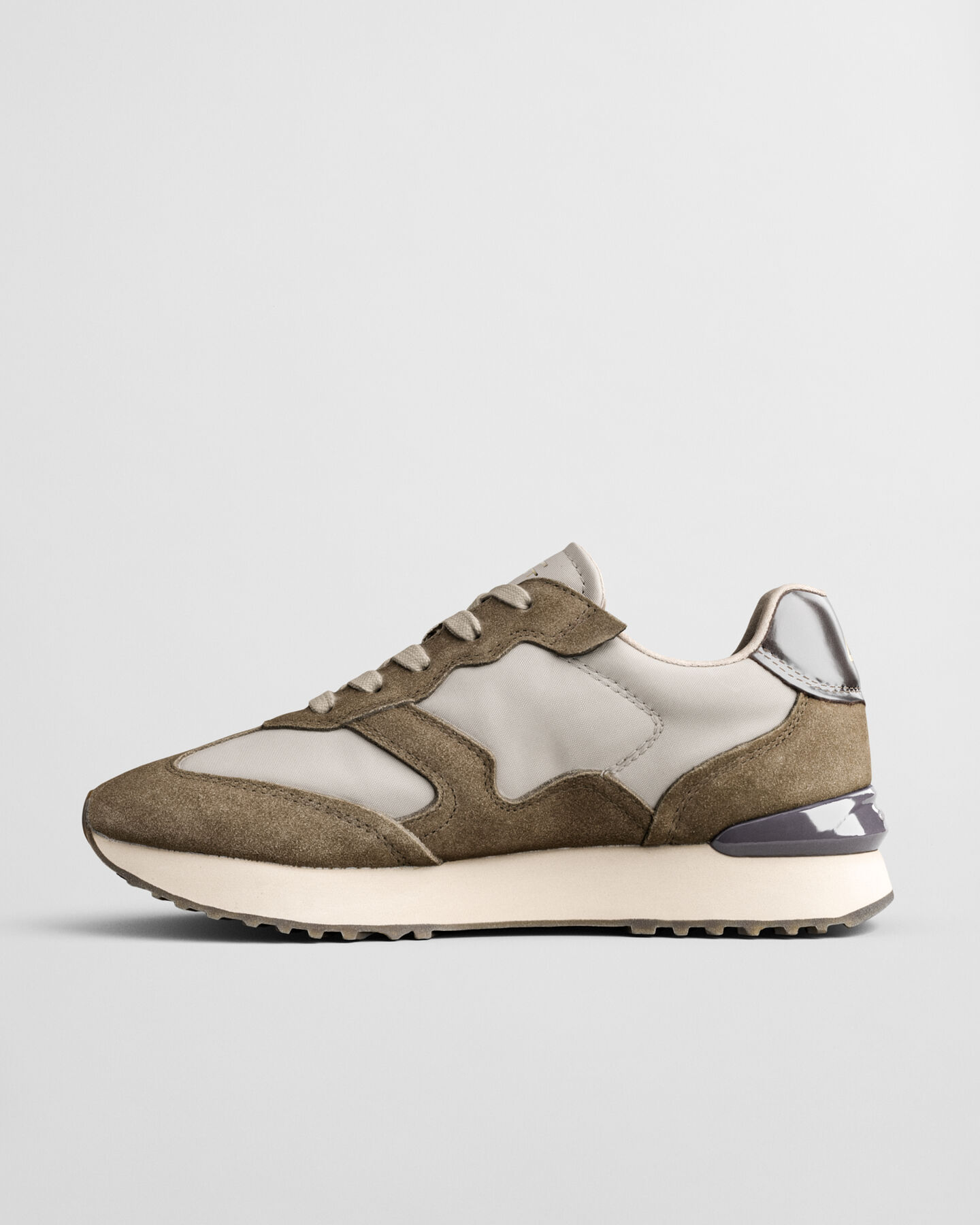 Baskets en toile de nylon et daim Bevinda