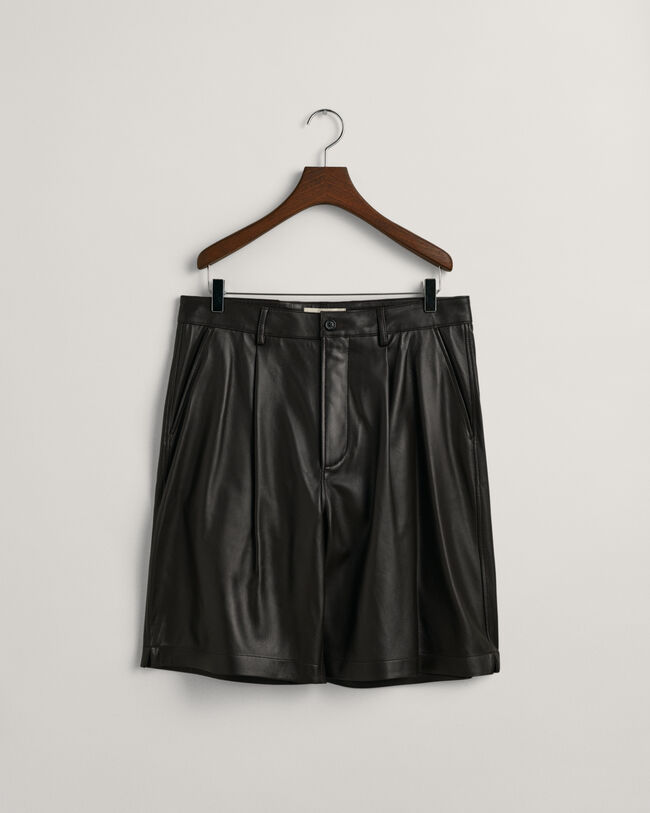 Short en cuir
