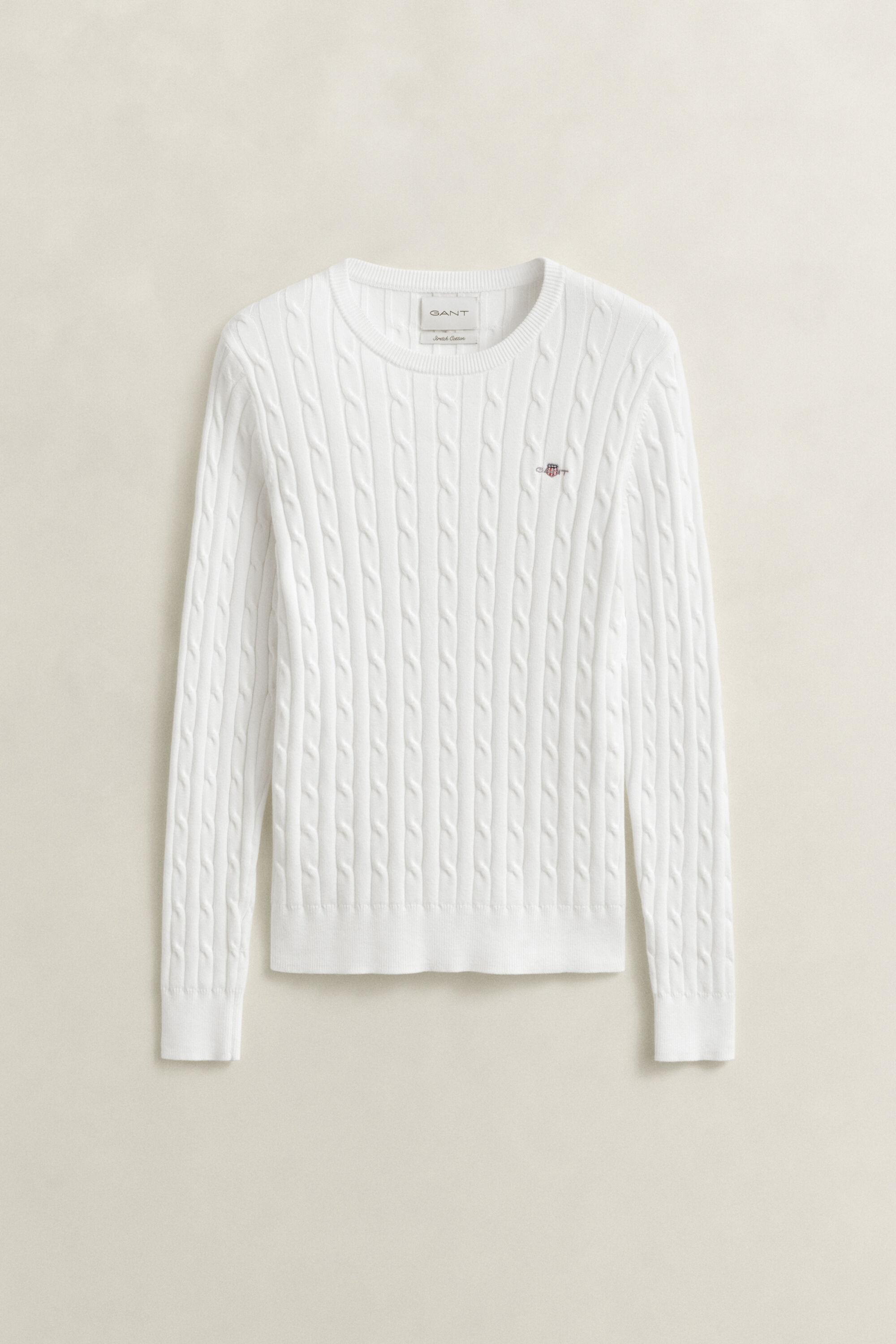Pull en maille torsadée classique