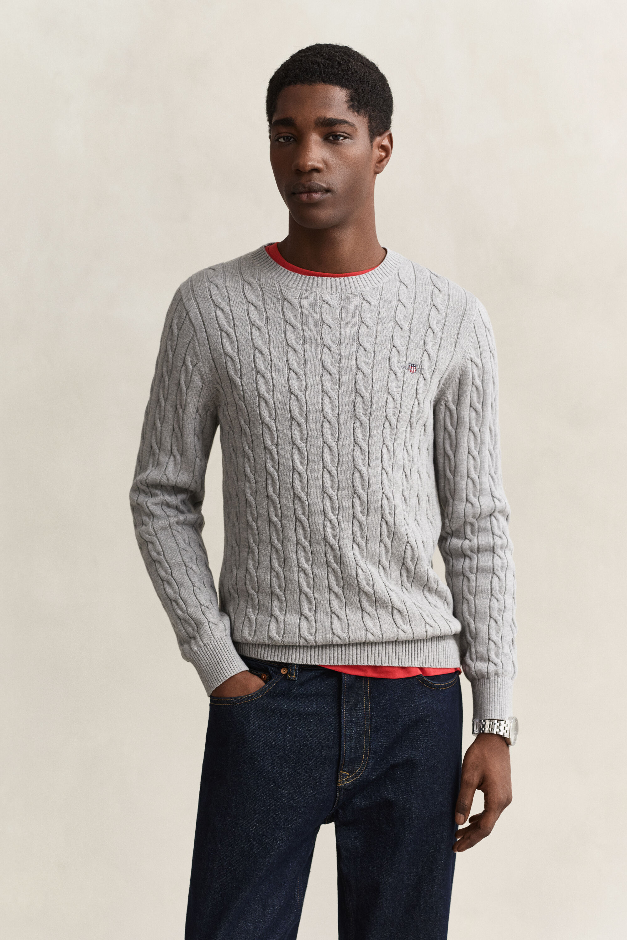 Pull en maille torsadée classique