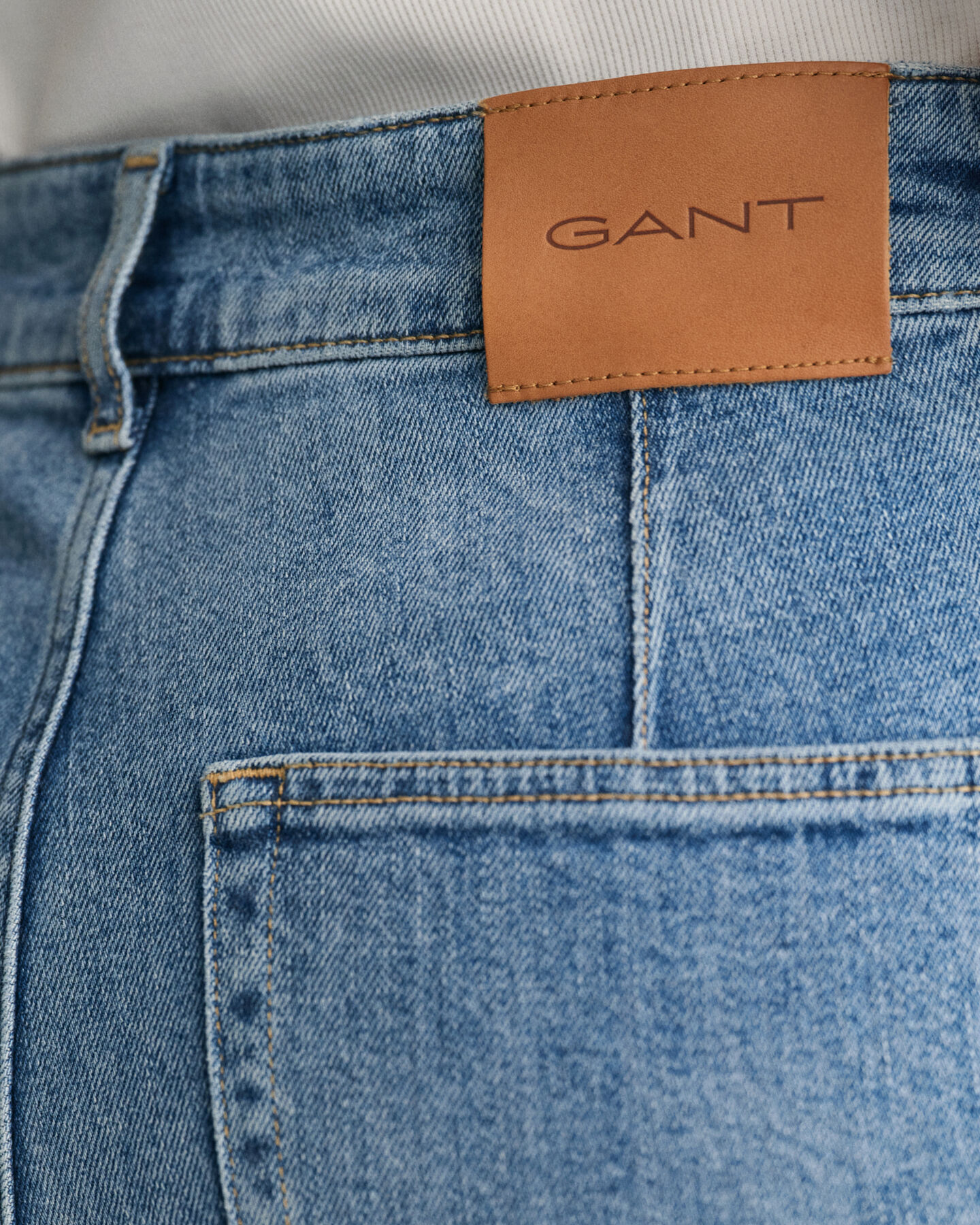 Jean slim fit &eacute;vas&eacute;