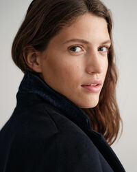 Manteau ajusté en laine mélangée