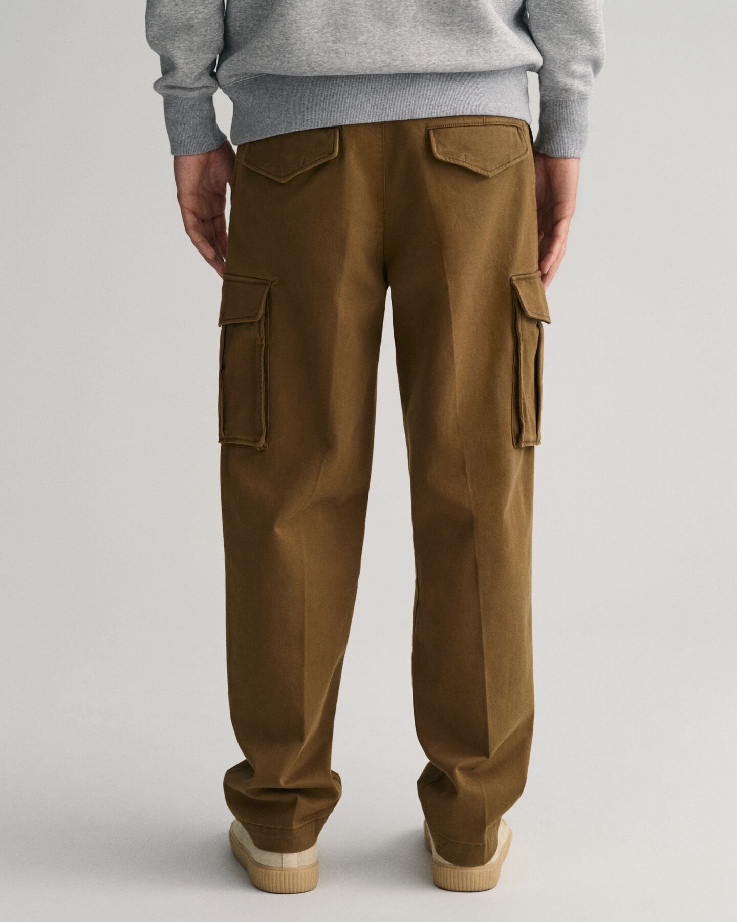 Pantalon cargo en sergé