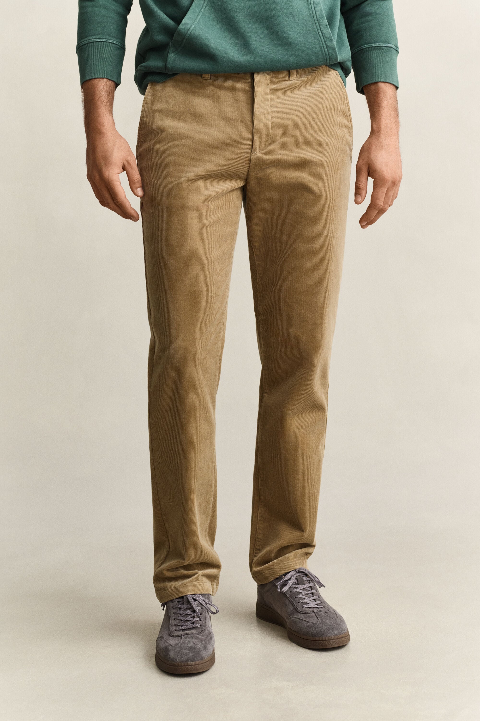 Pantalon Regular en velours côtelé
