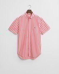 Chemise coupe regular classique en popeline rayée à manches courtes