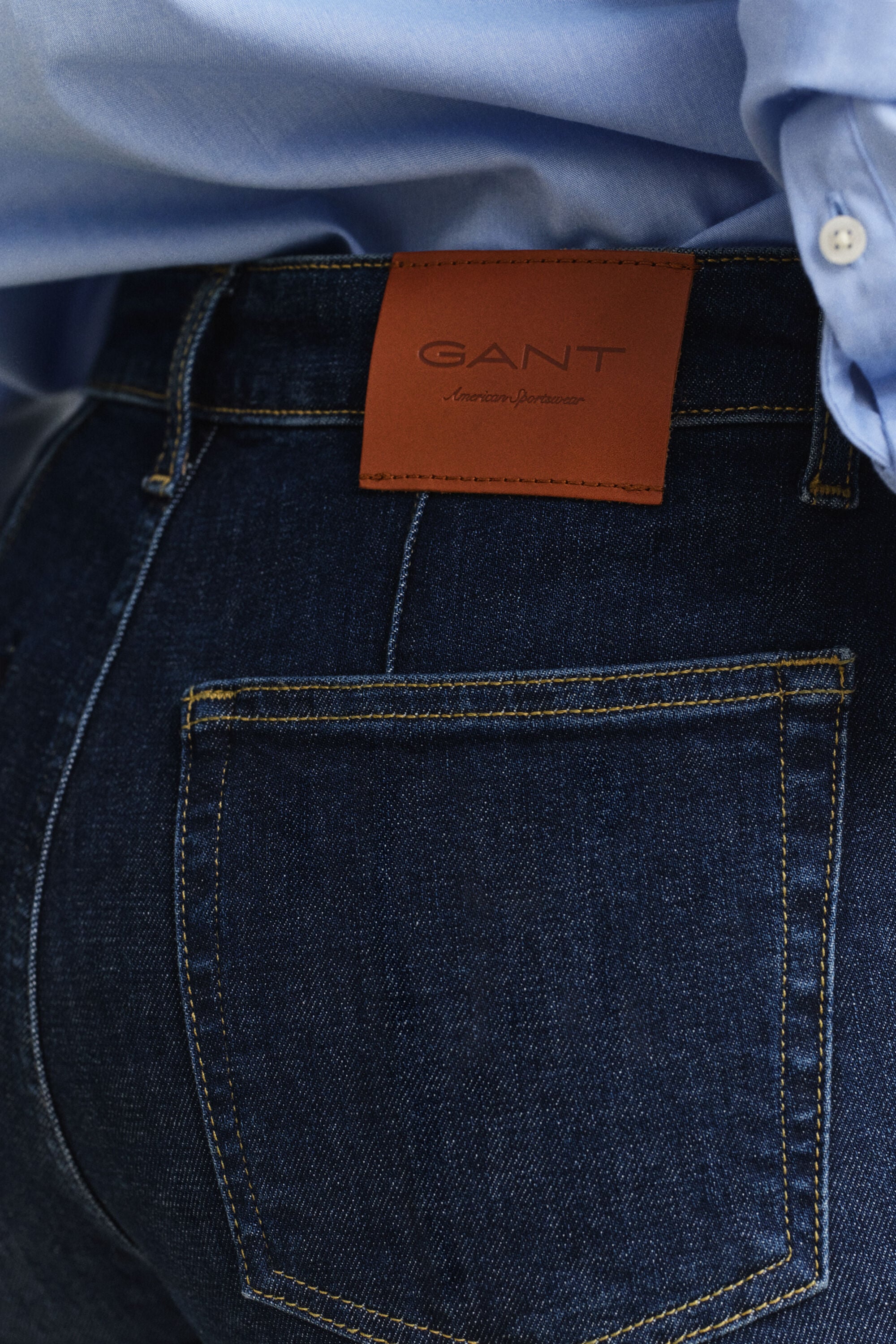 Jean coupe slim évasé à nervures