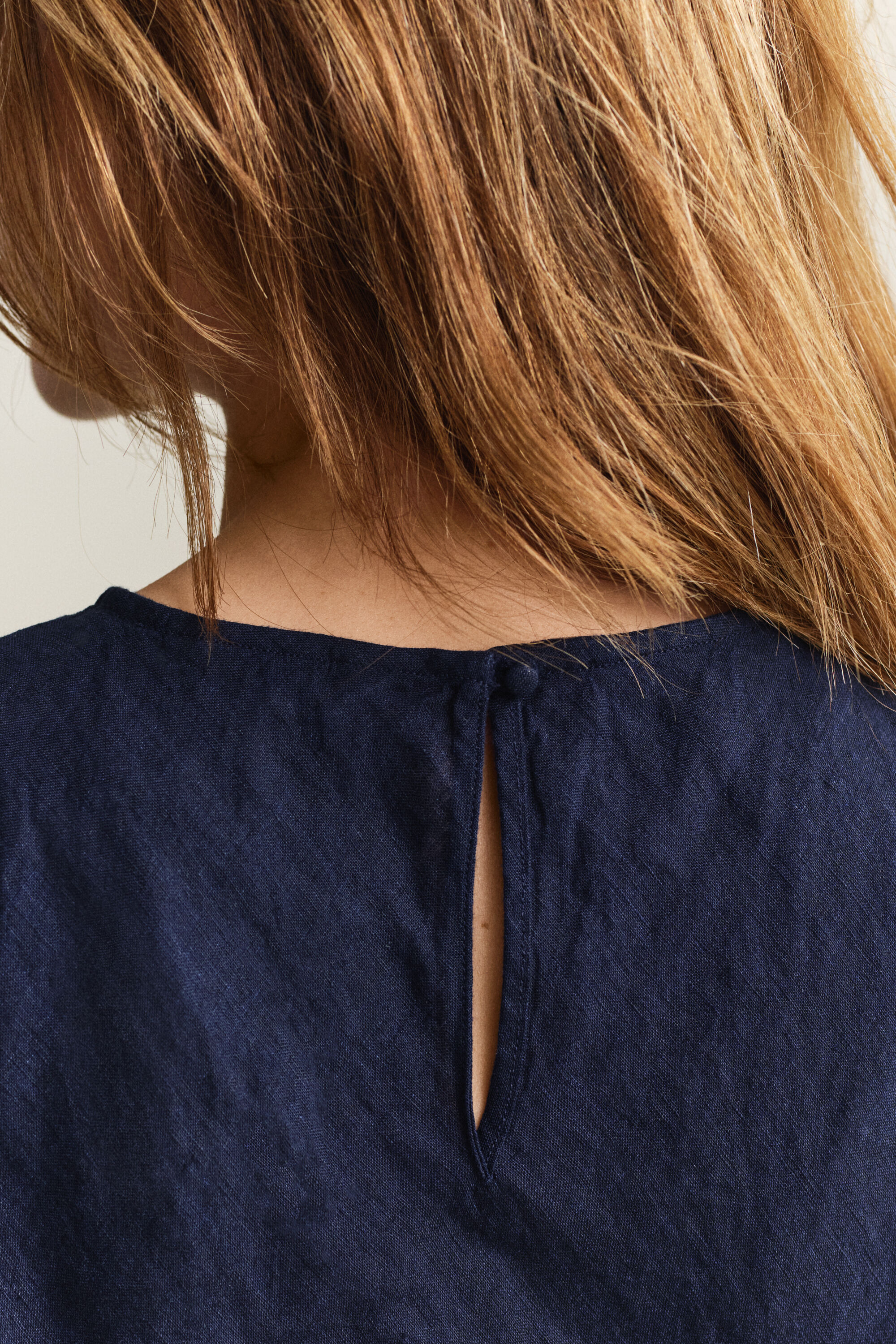 Robe midi coupée dans le biais en lin