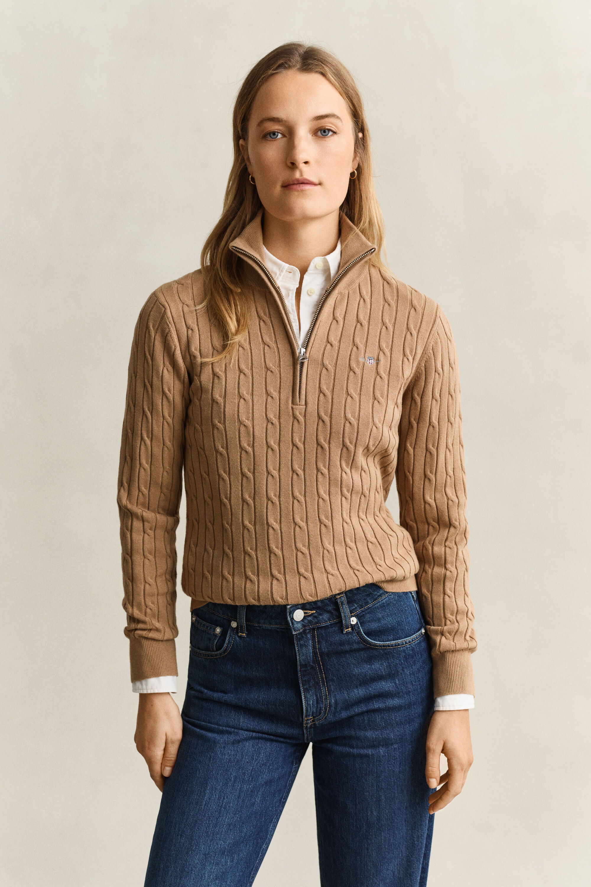 Pull à demi-zip en maille torsadée extensible