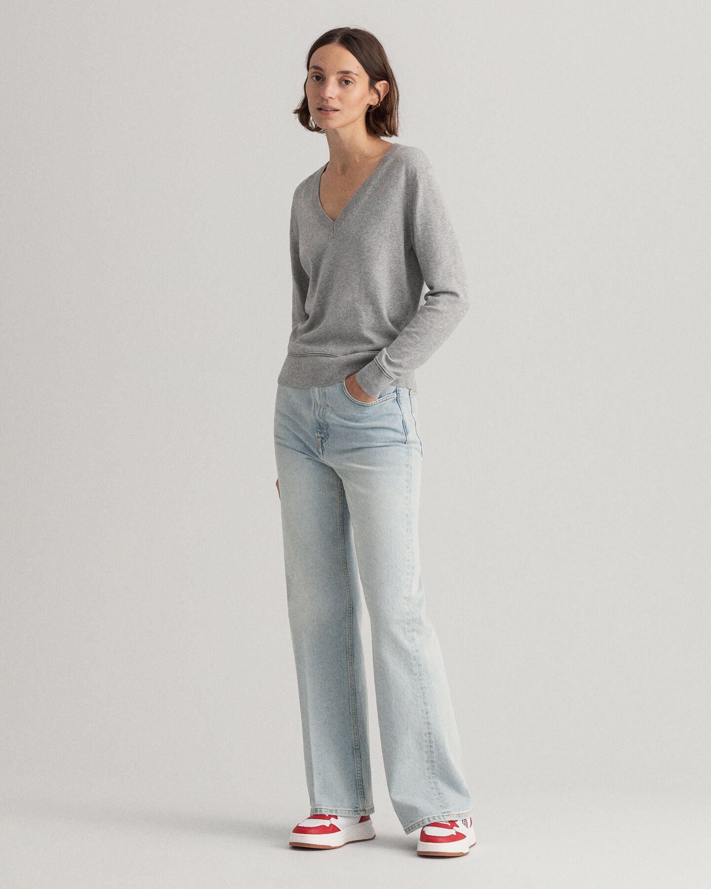 Pull col V en coton léger