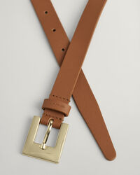 Ceinture fine à boucle carrée