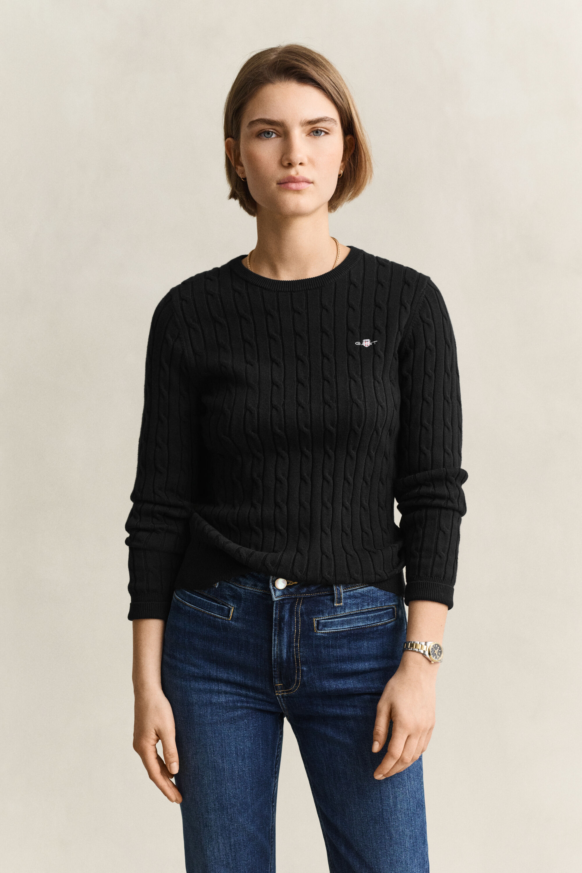 Pull en maille torsadée classique