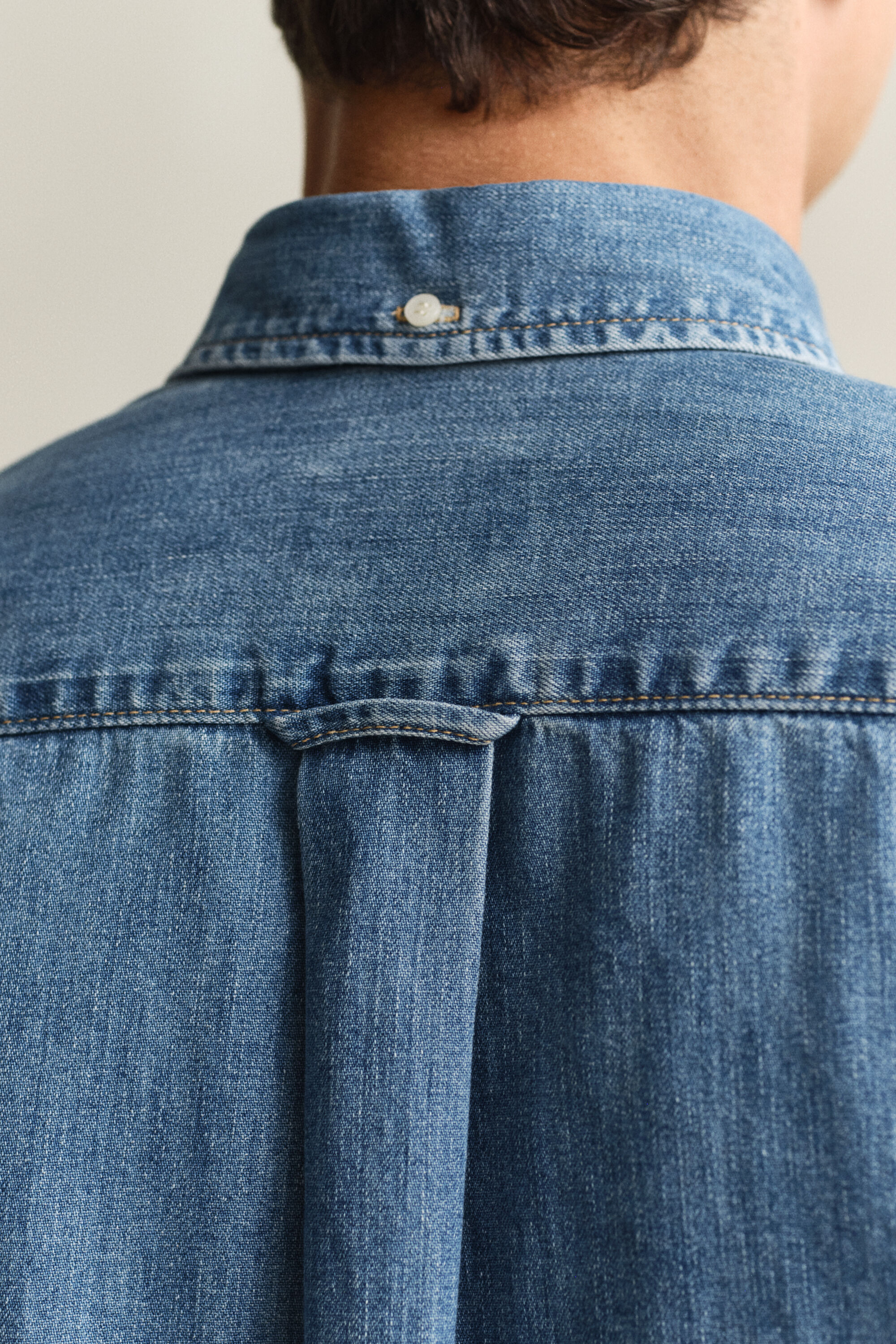 Chemise coupe regular en denim