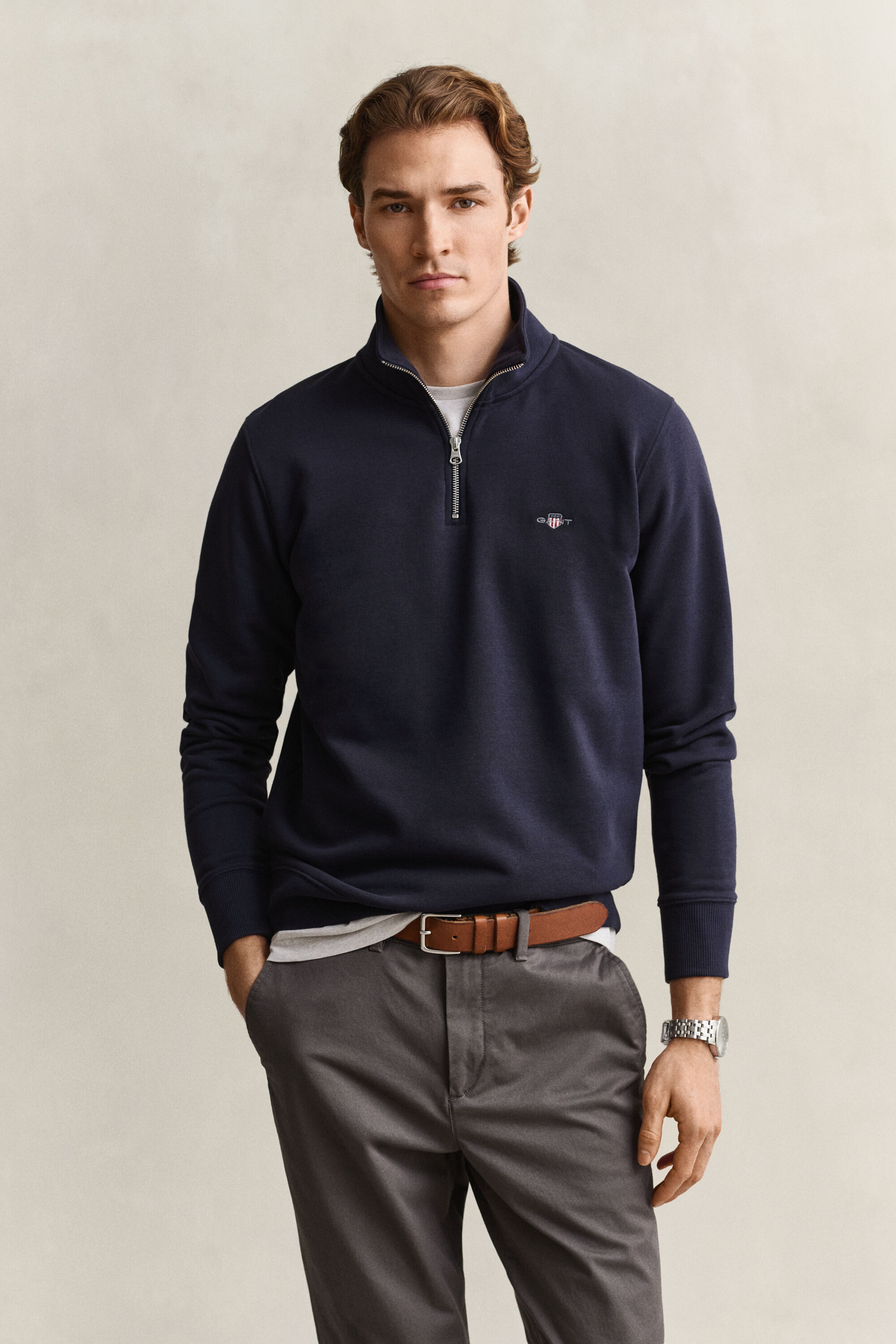 Sweat-shirt à demi-zip avec écusson