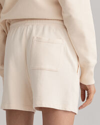 Short Retro Flag Logo