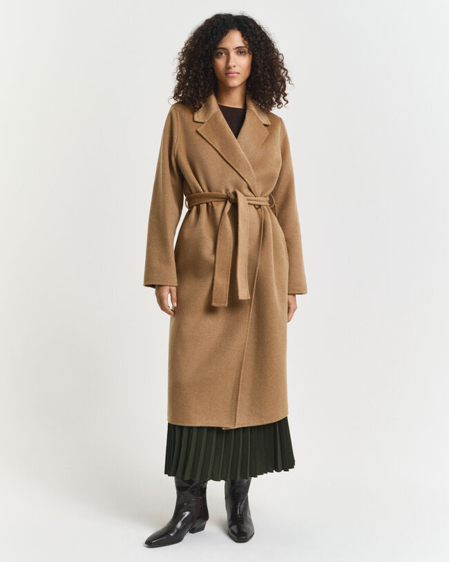 Manteau cousu main avec ceinture