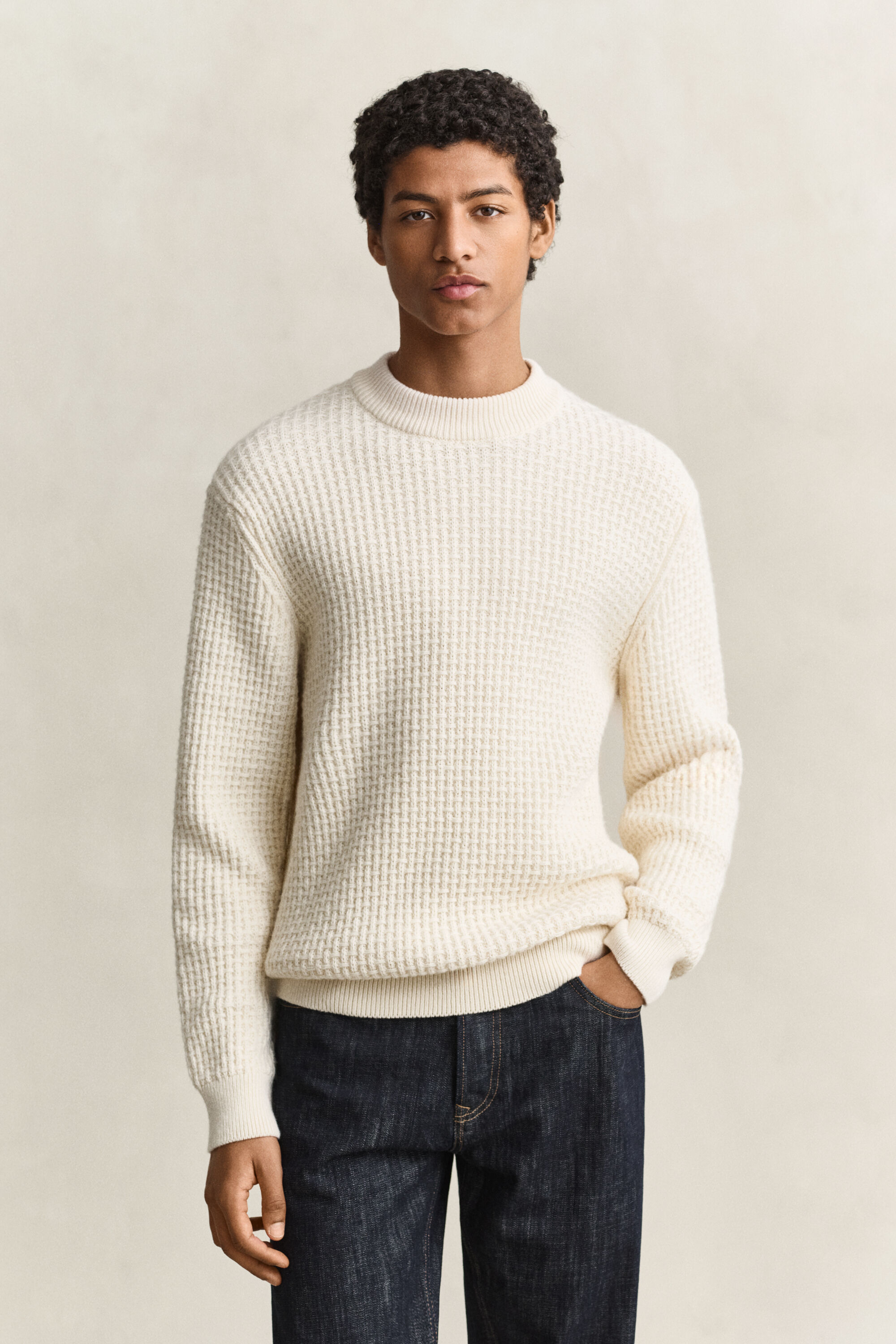 Pull texturé à col cheminée en laine et coton