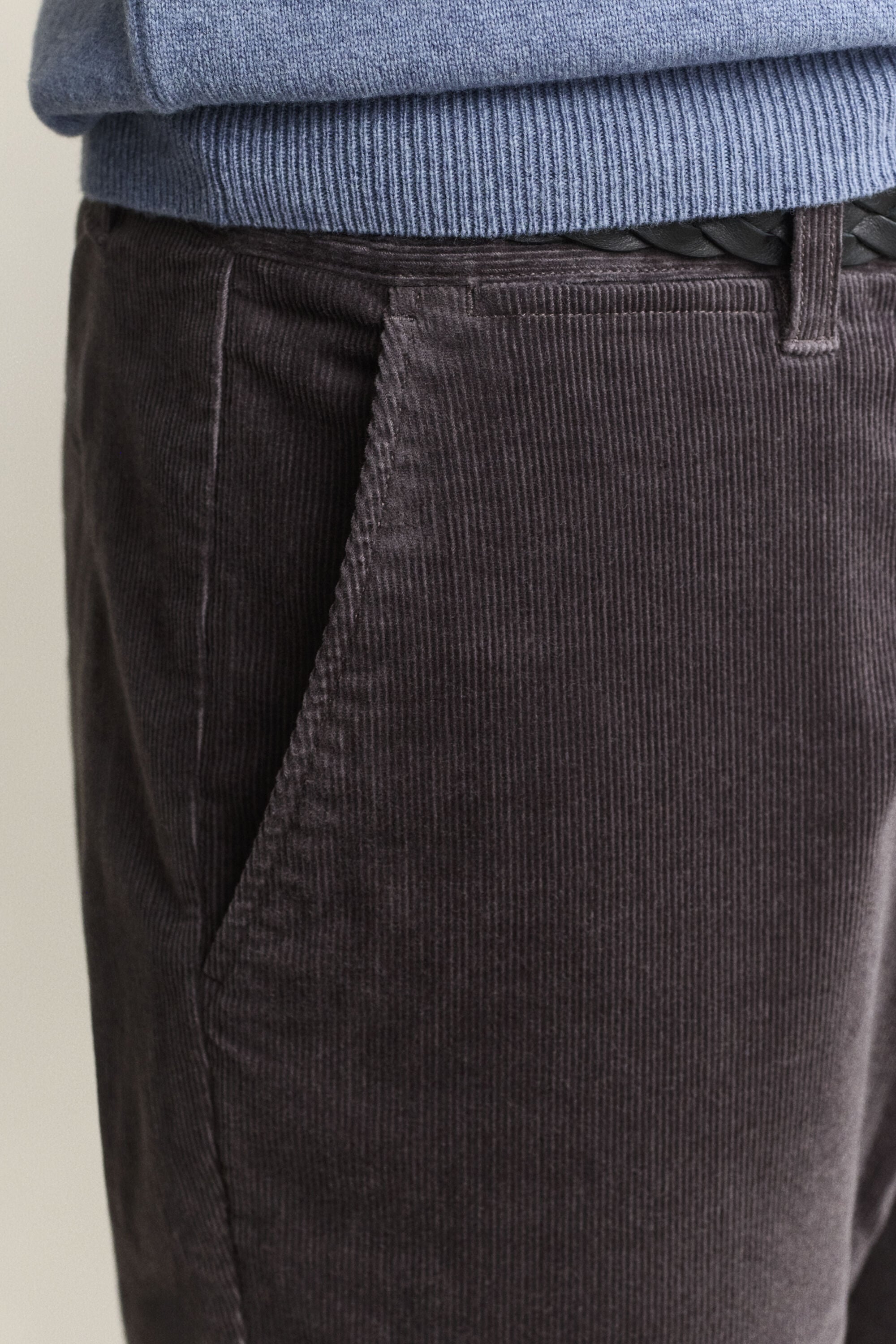 Pantalon Regular en velours côtelé