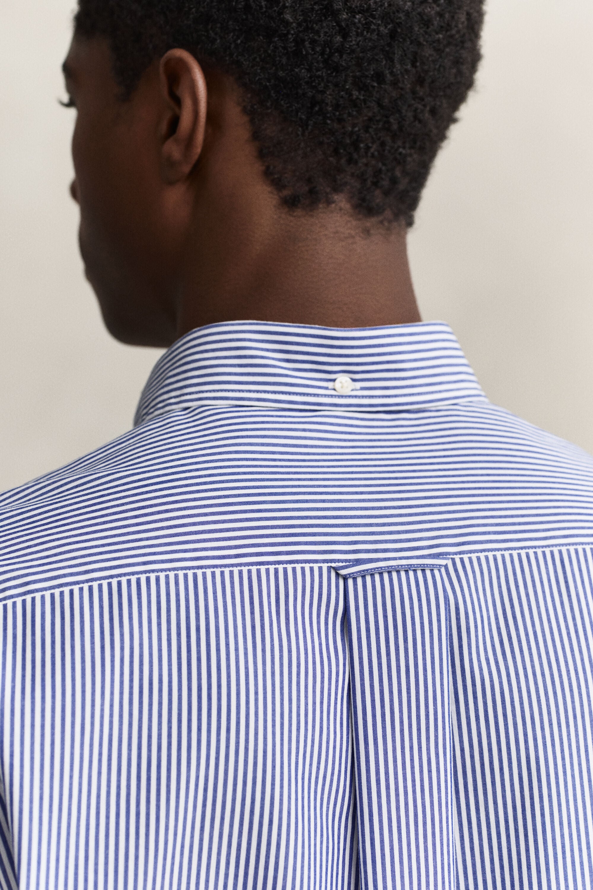 Chemise regular en popeline à rayures classique