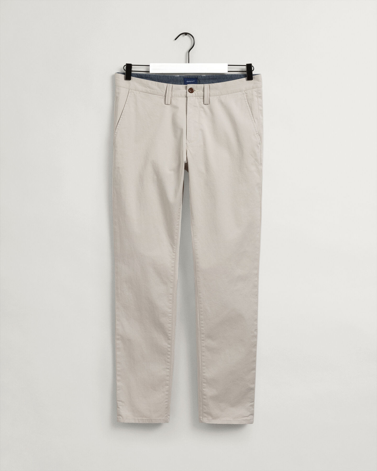 Pantalon chino slim fit en sergé Hallden