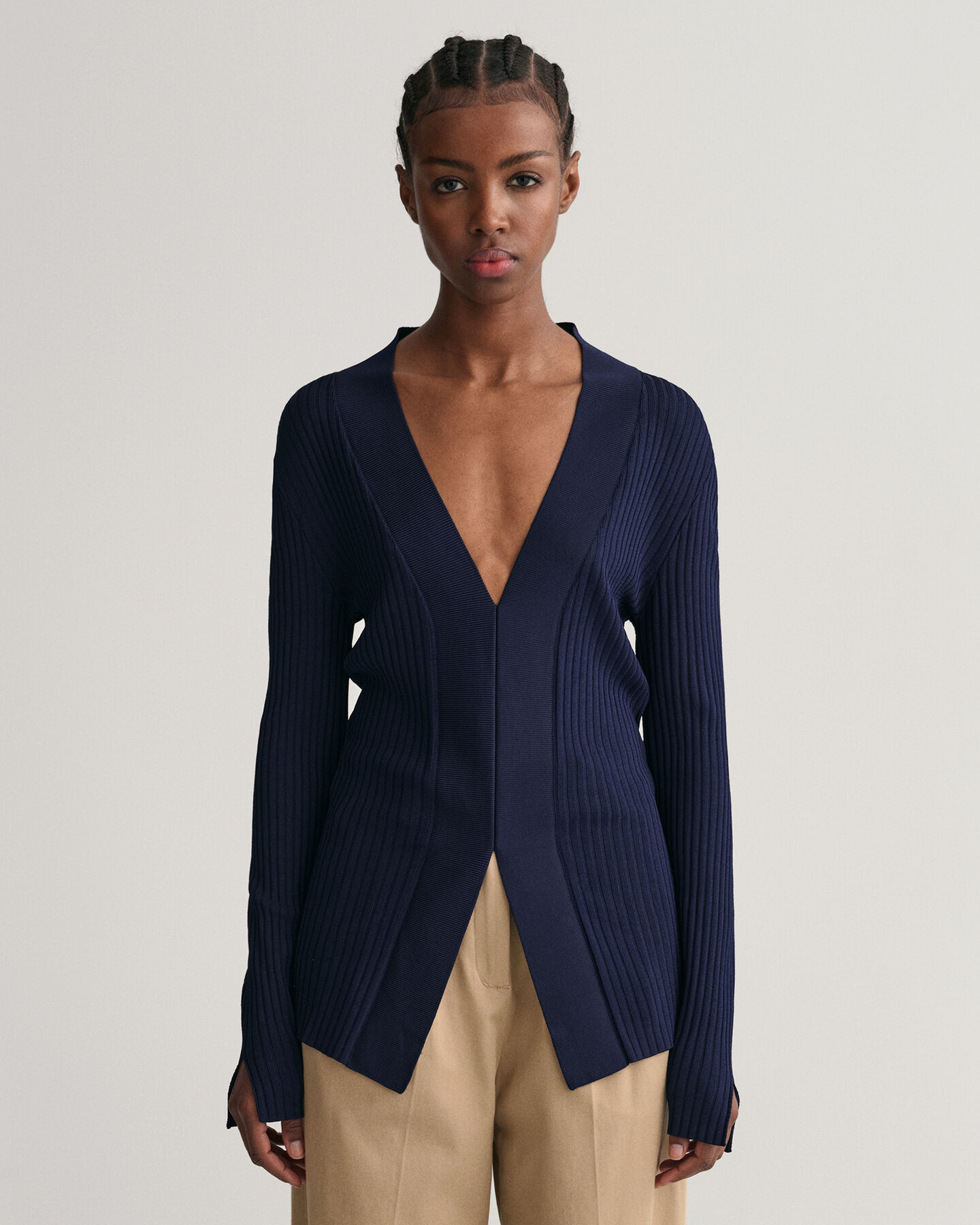 Haut col V c&ocirc;tel&eacute; &agrave; manches longues