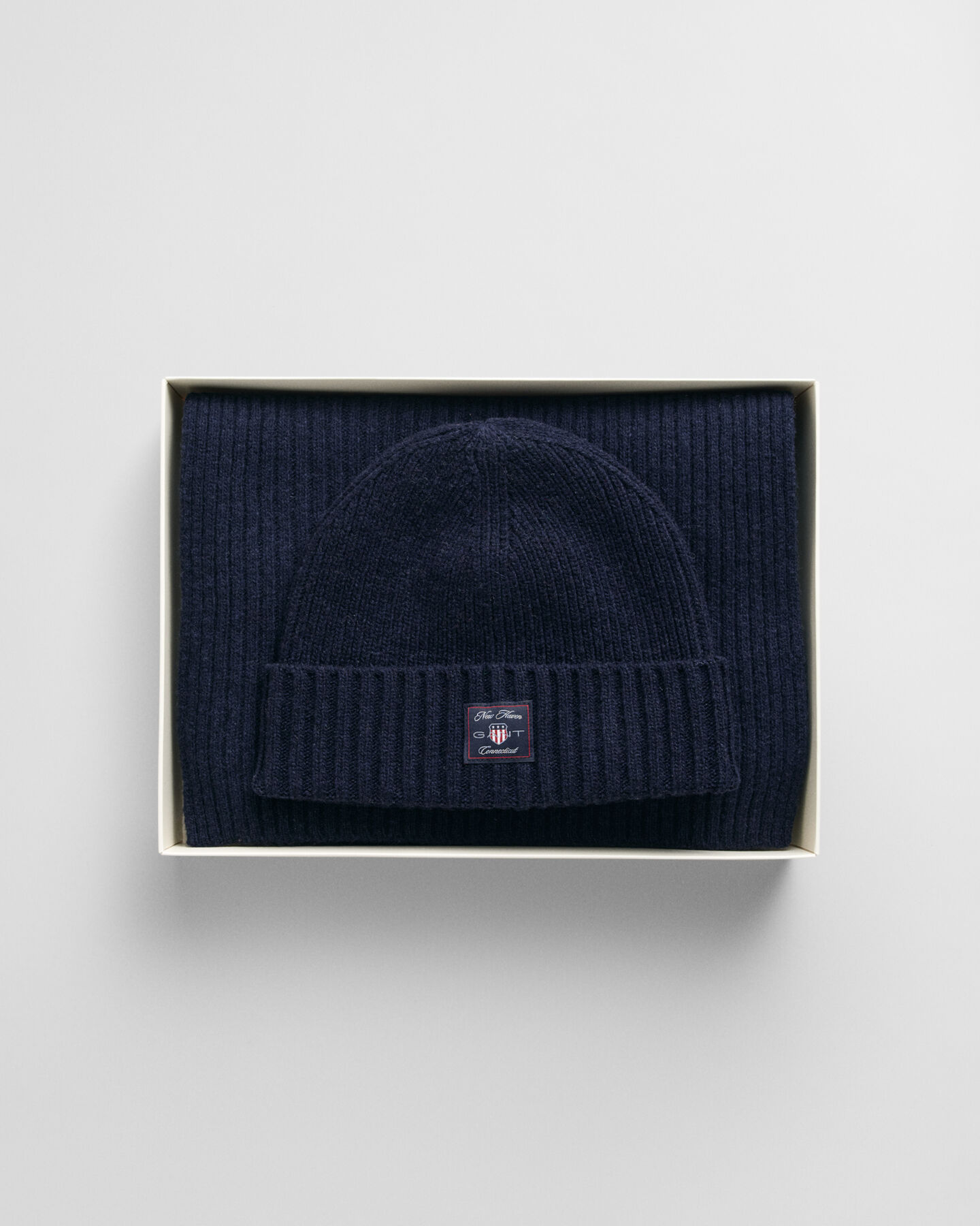 Coffret cadeau bonnet et &eacute;charpe en laine Teens