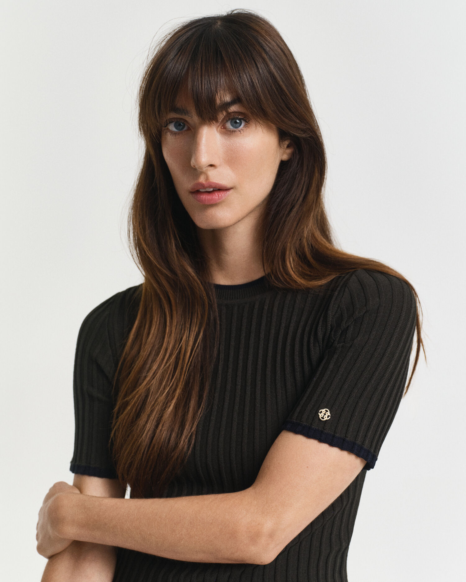 Pull côtelé contrastant à manches courtes