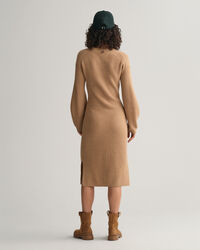 Robe col V en laine c&ocirc;tel&eacute;e