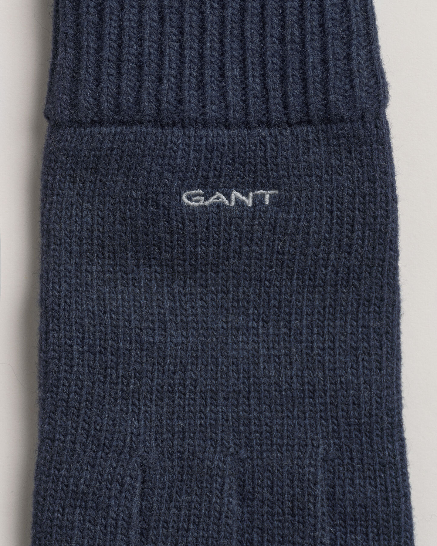 Gants en laine tricot&eacute;e
