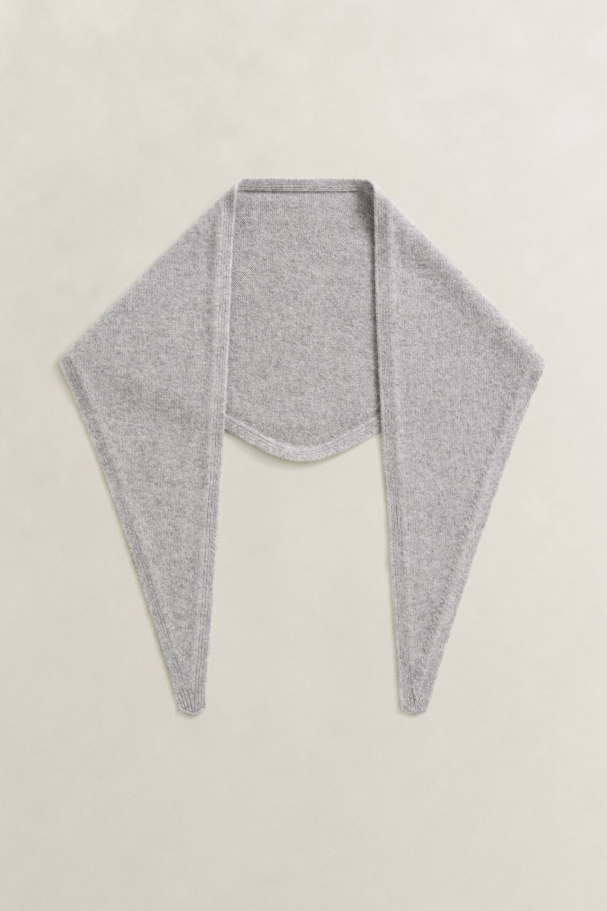 Foulard triangulaire en laine et cachemire