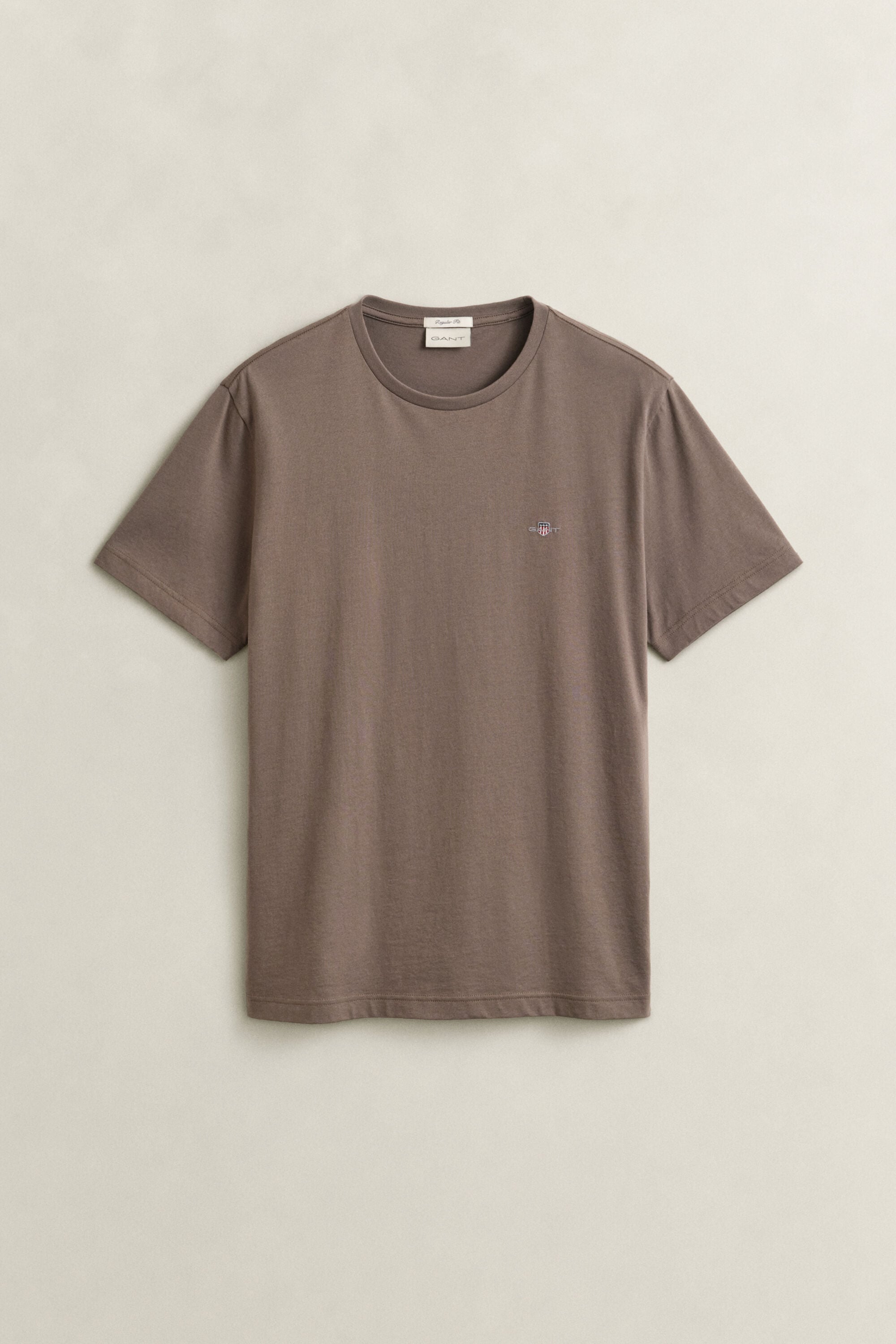 T-shirt coupe regular avec écusson