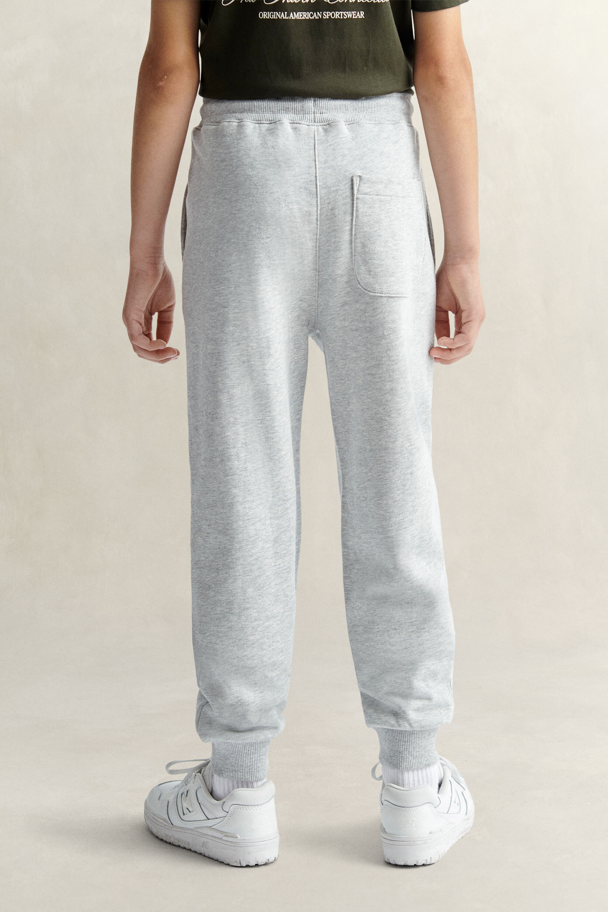 Pantalon de jogging avec écusson Ado Garçon