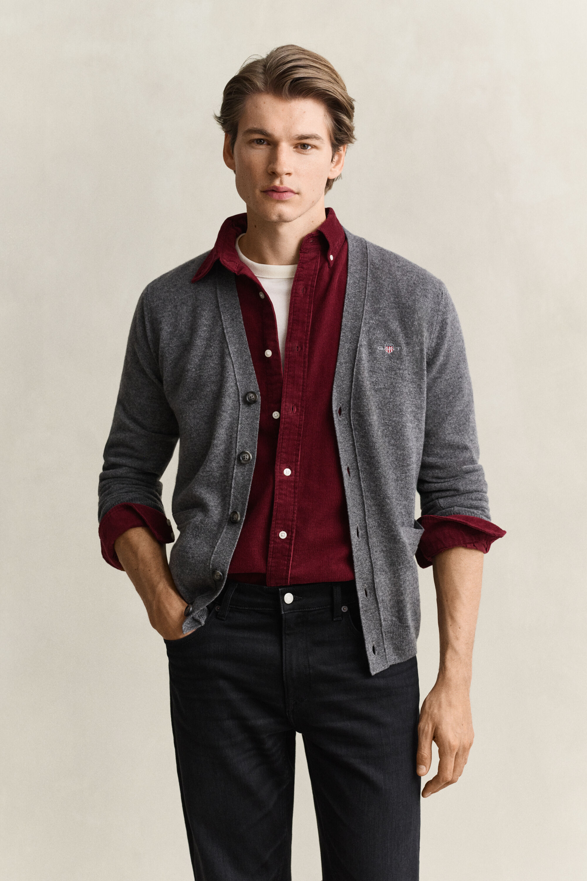 Cardigan col V en laine d’agneau