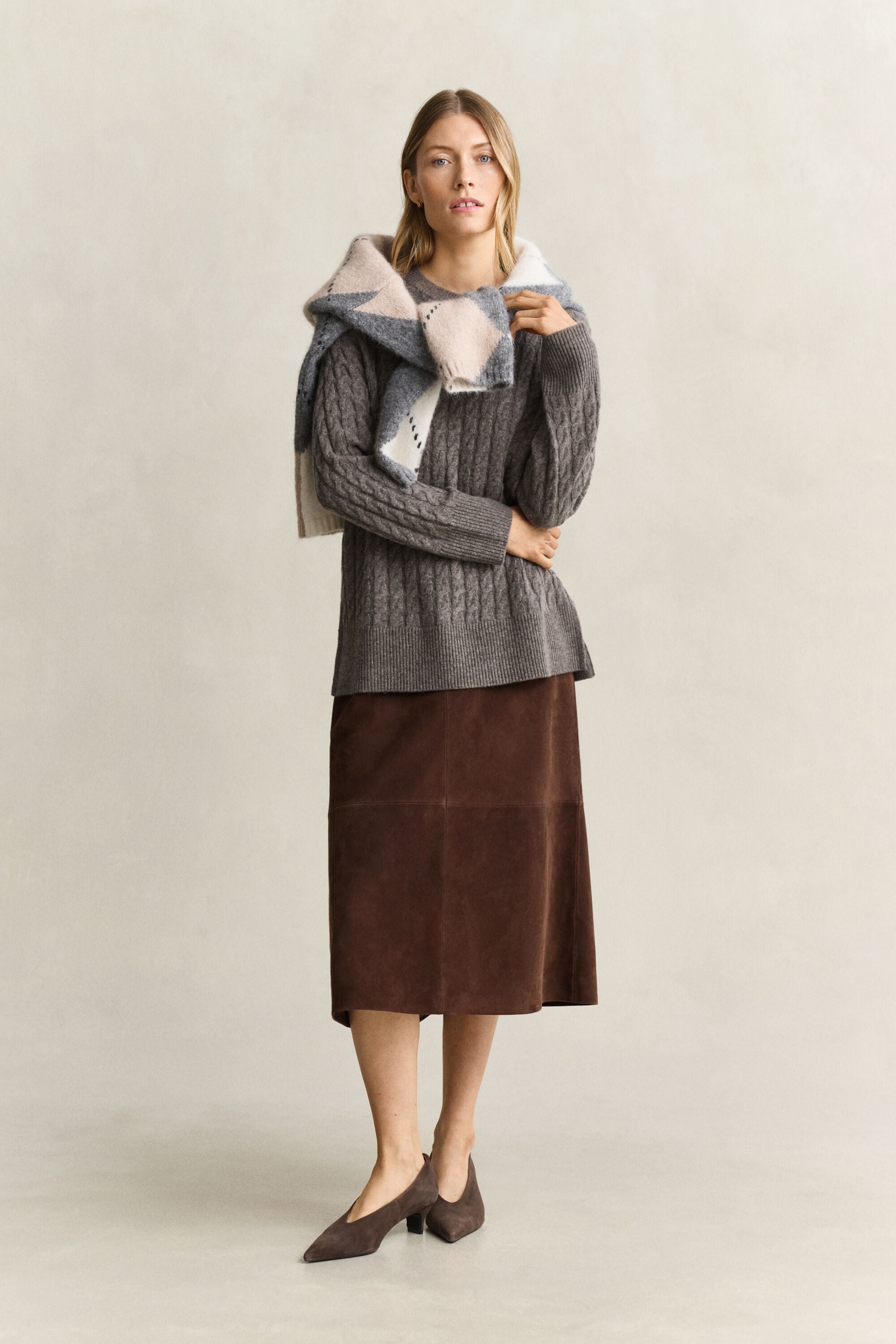 Pull en laine et cachemire à maille torsadée